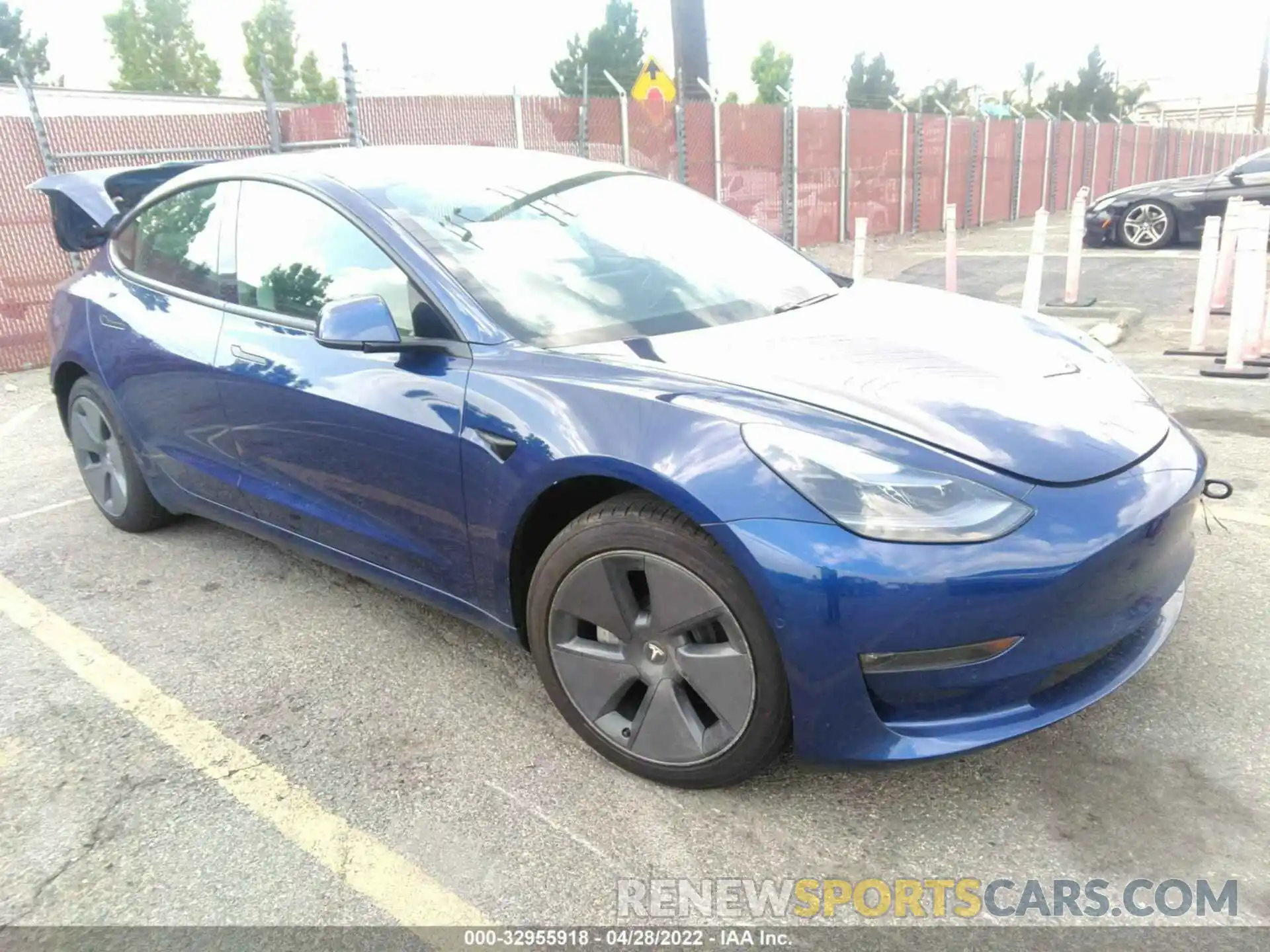 1 Фотография поврежденного автомобиля 5YJ3E1EB0MF069826 TESLA MODEL 3 2021