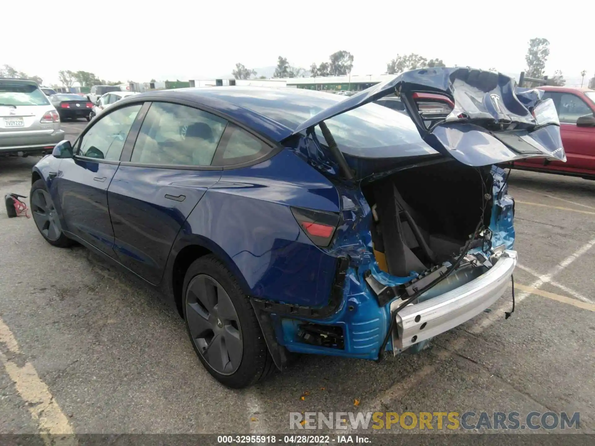 3 Photograph of a damaged car 5YJ3E1EB0MF069826 TESLA MODEL 3 2021