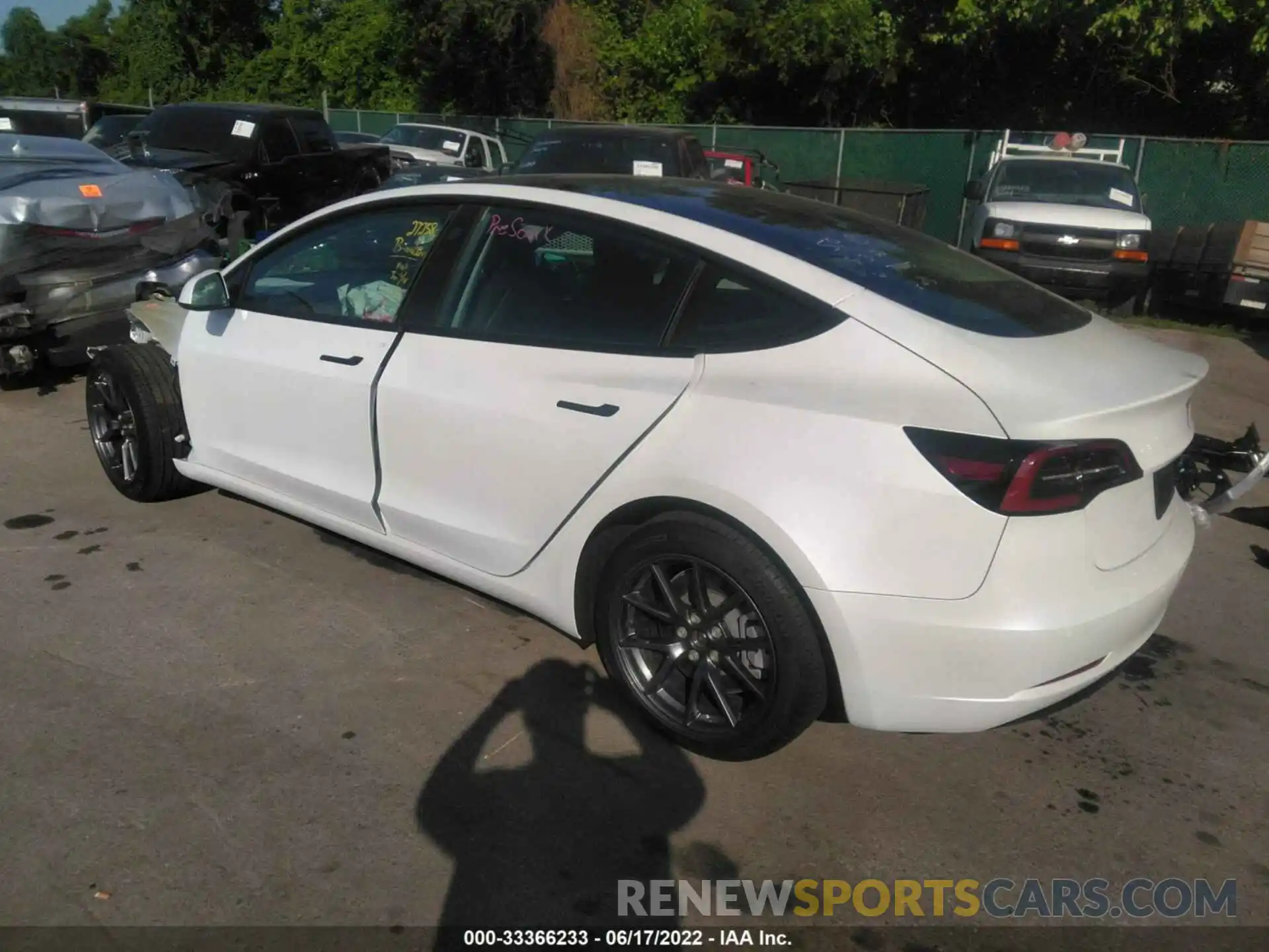 3 Photograph of a damaged car 5YJ3E1EB0MF087405 TESLA MODEL 3 2021