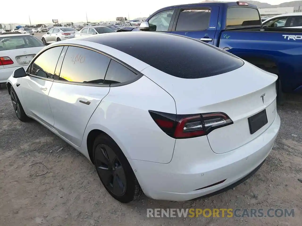 3 Photograph of a damaged car 5YJ3E1EB1MF002023 TESLA MODEL 3 2021