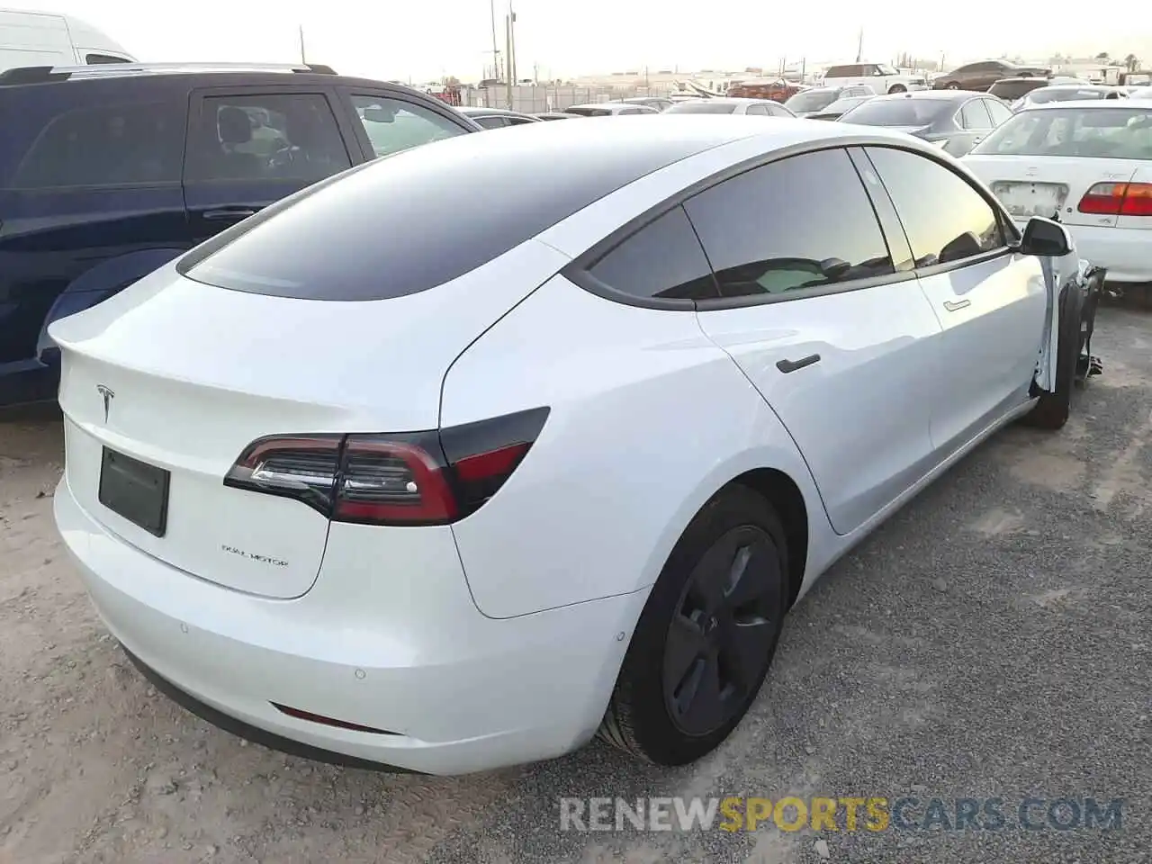 4 Photograph of a damaged car 5YJ3E1EB1MF002023 TESLA MODEL 3 2021