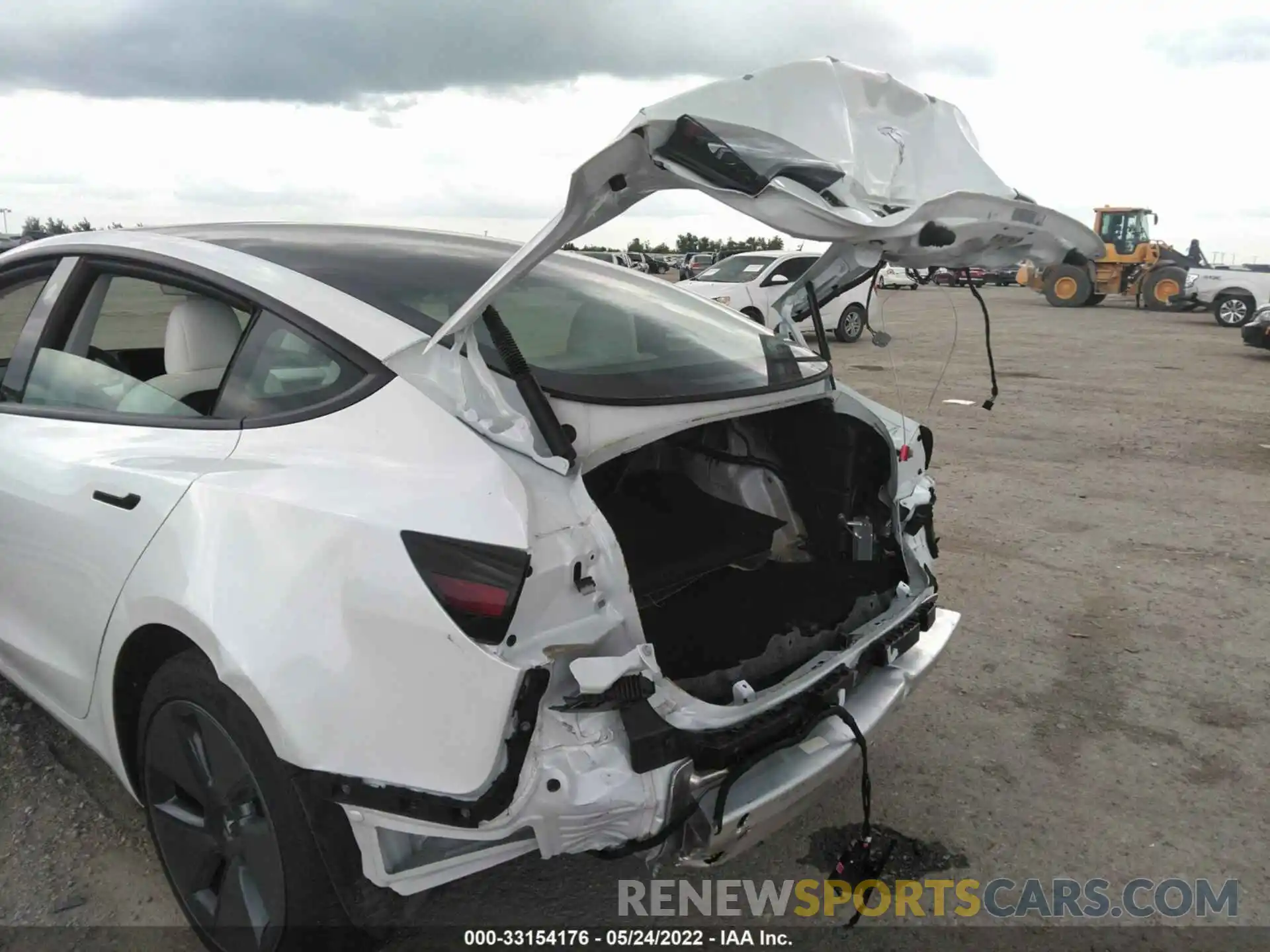 6 Photograph of a damaged car 5YJ3E1EB1MF013328 TESLA MODEL 3 2021