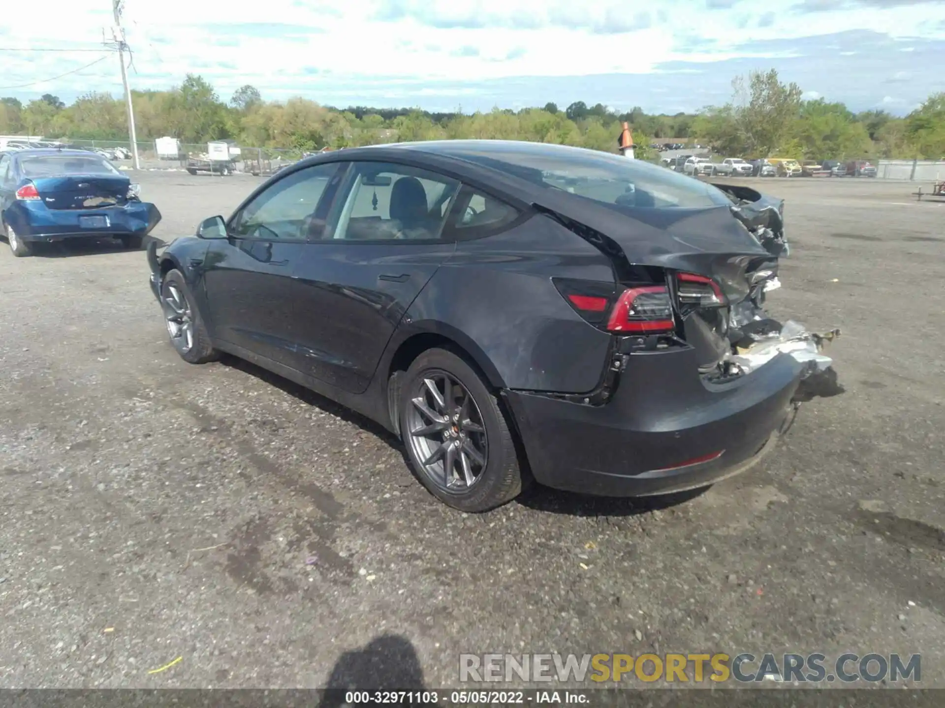 3 Photograph of a damaged car 5YJ3E1EB1MF035684 TESLA MODEL 3 2021