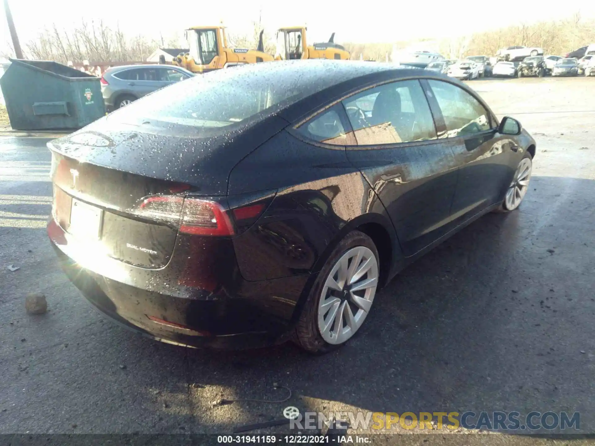 4 Фотография поврежденного автомобиля 5YJ3E1EB1MF044384 TESLA MODEL 3 2021