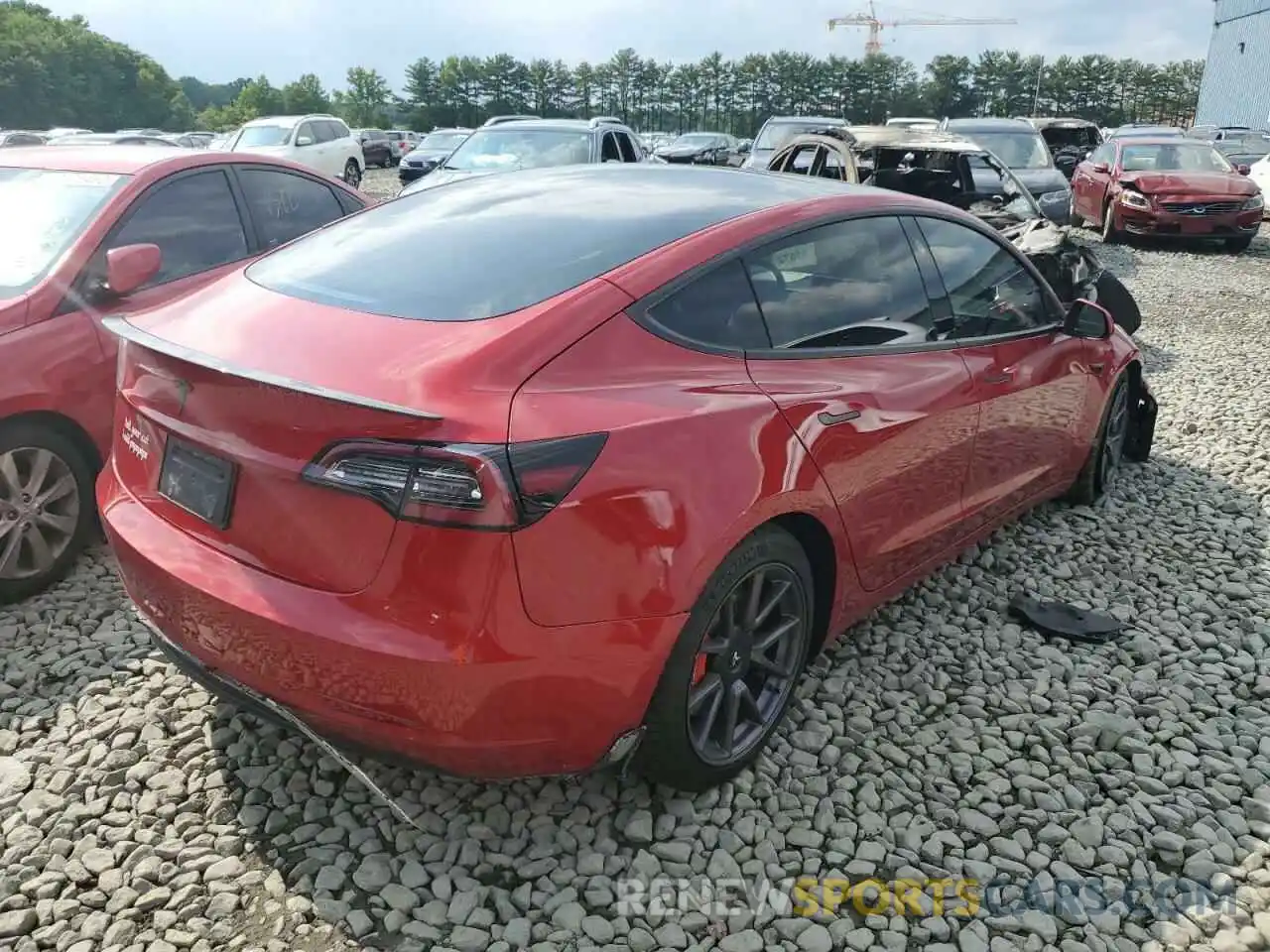 4 Photograph of a damaged car 5YJ3E1EB1MF056387 TESLA MODEL 3 2021