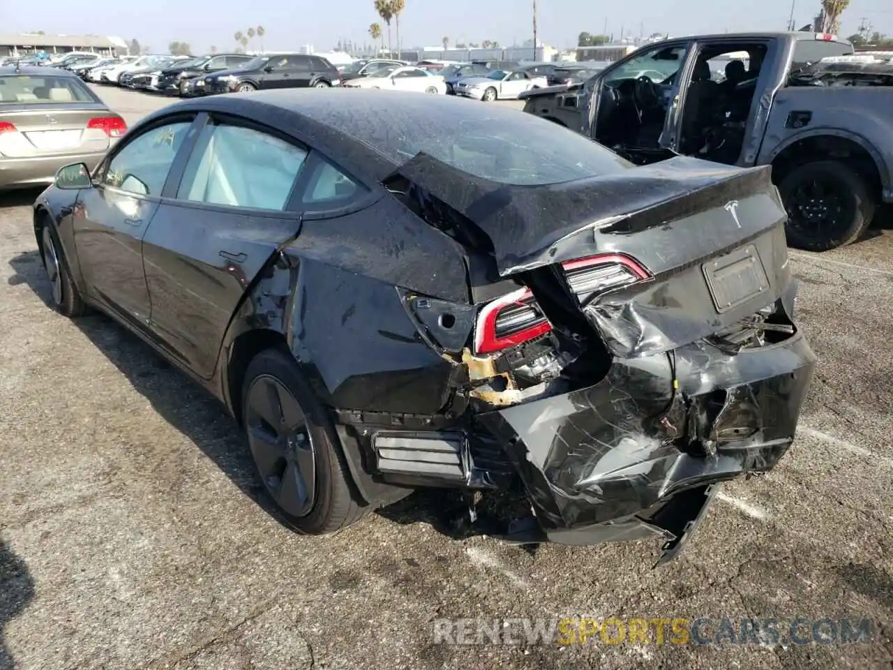 10 Photograph of a damaged car 5YJ3E1EB1MF073366 TESLA MODEL 3 2021