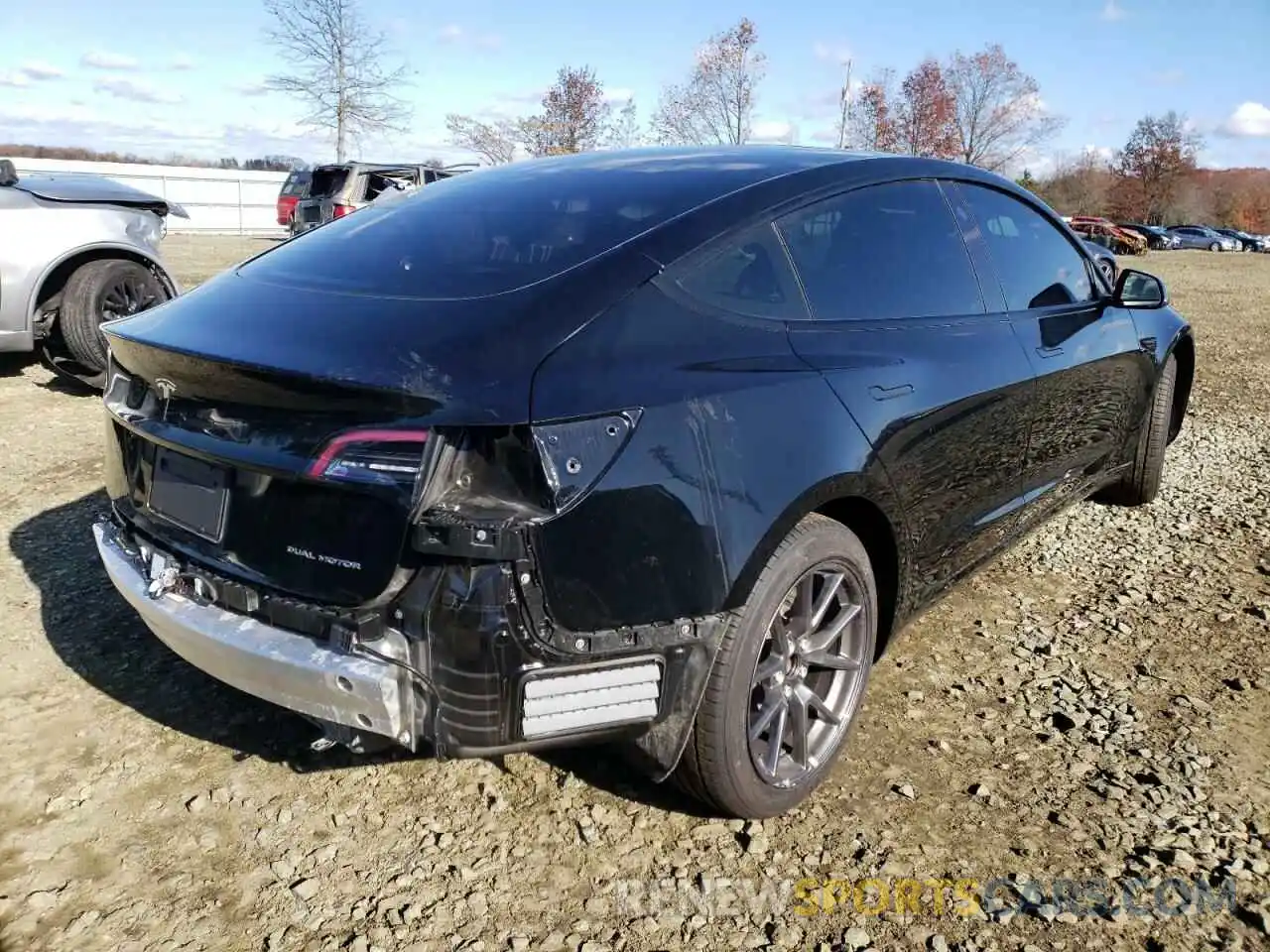 4 Photograph of a damaged car 5YJ3E1EB1MF858745 TESLA MODEL 3 2021