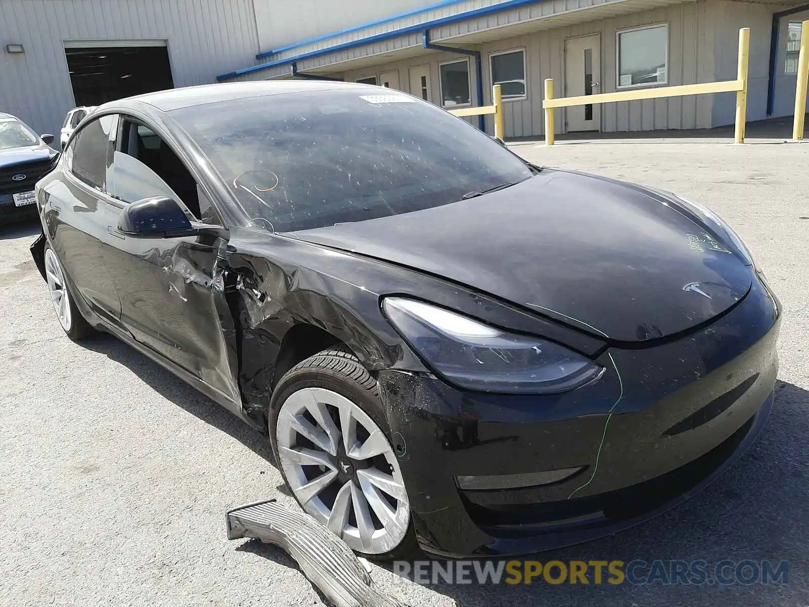 1 Photograph of a damaged car 5YJ3E1EB1MF866831 TESLA MODEL 3 2021