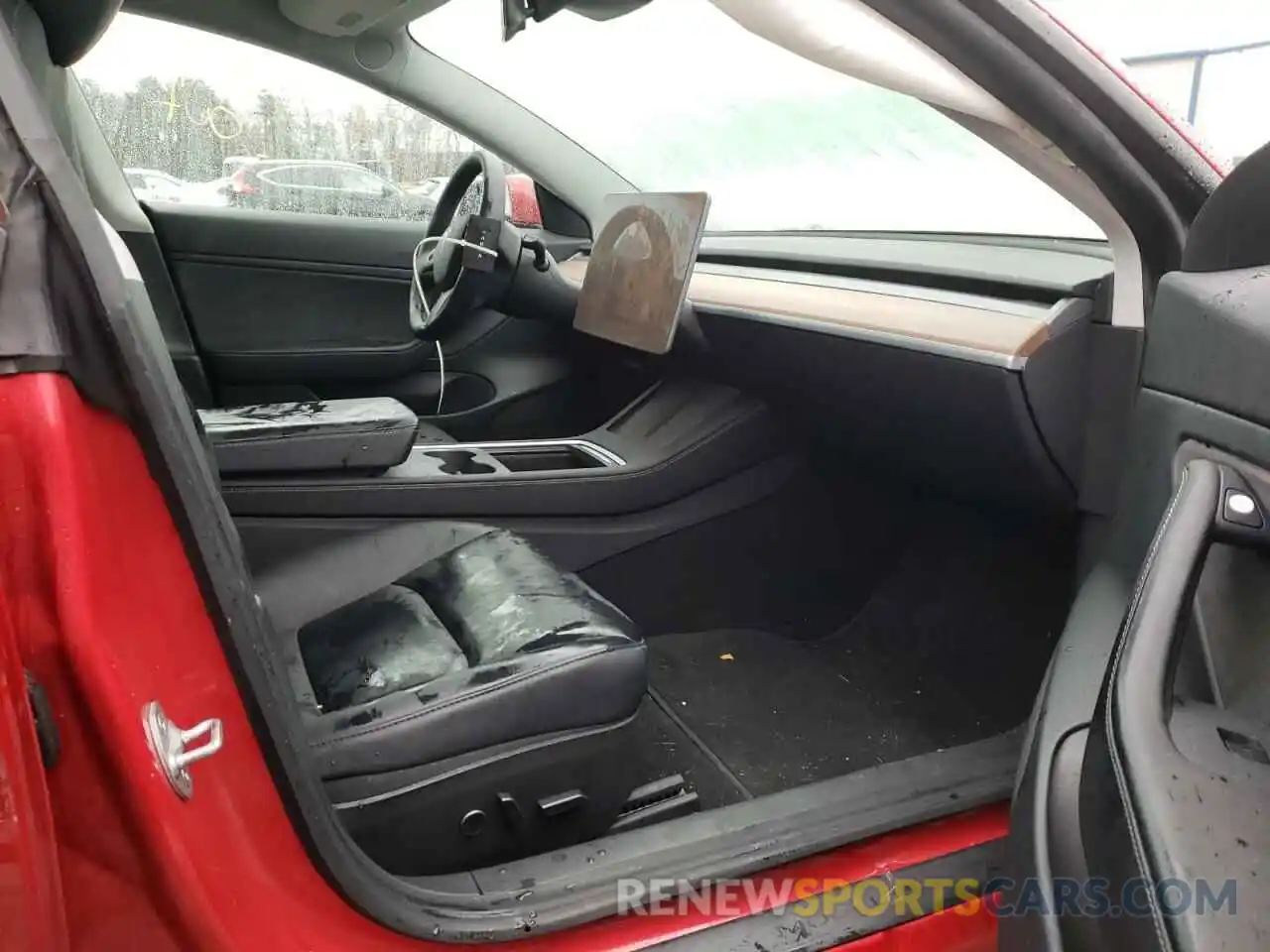 5 Photograph of a damaged car 5YJ3E1EB1MF901805 TESLA MODEL 3 2021