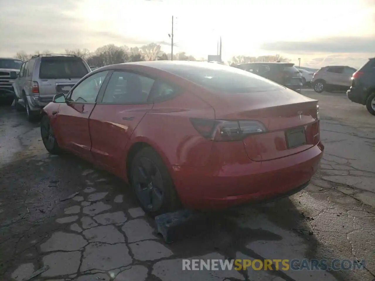 3 Photograph of a damaged car 5YJ3E1EB1MF924419 TESLA MODEL 3 2021