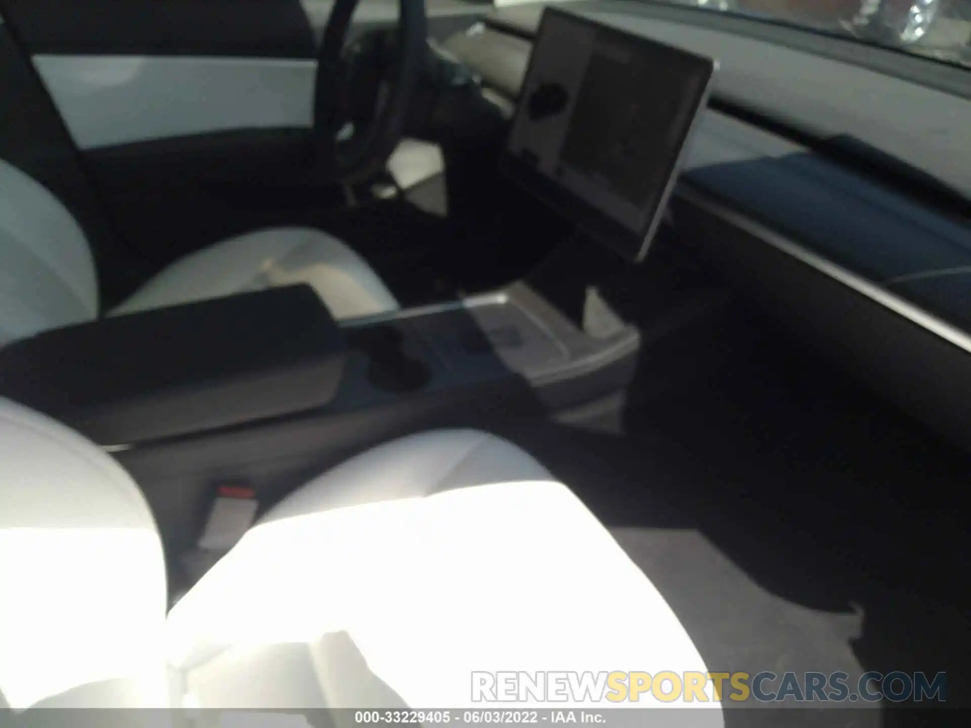 5 Photograph of a damaged car 5YJ3E1EB1MF925313 TESLA MODEL 3 2021