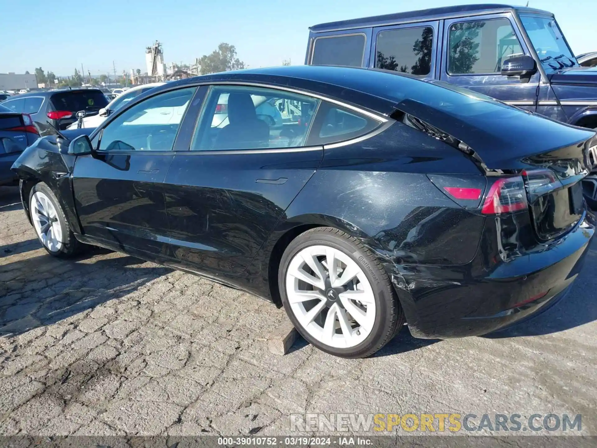 3 Photograph of a damaged car 5YJ3E1EB1MF936599 TESLA MODEL 3 2021