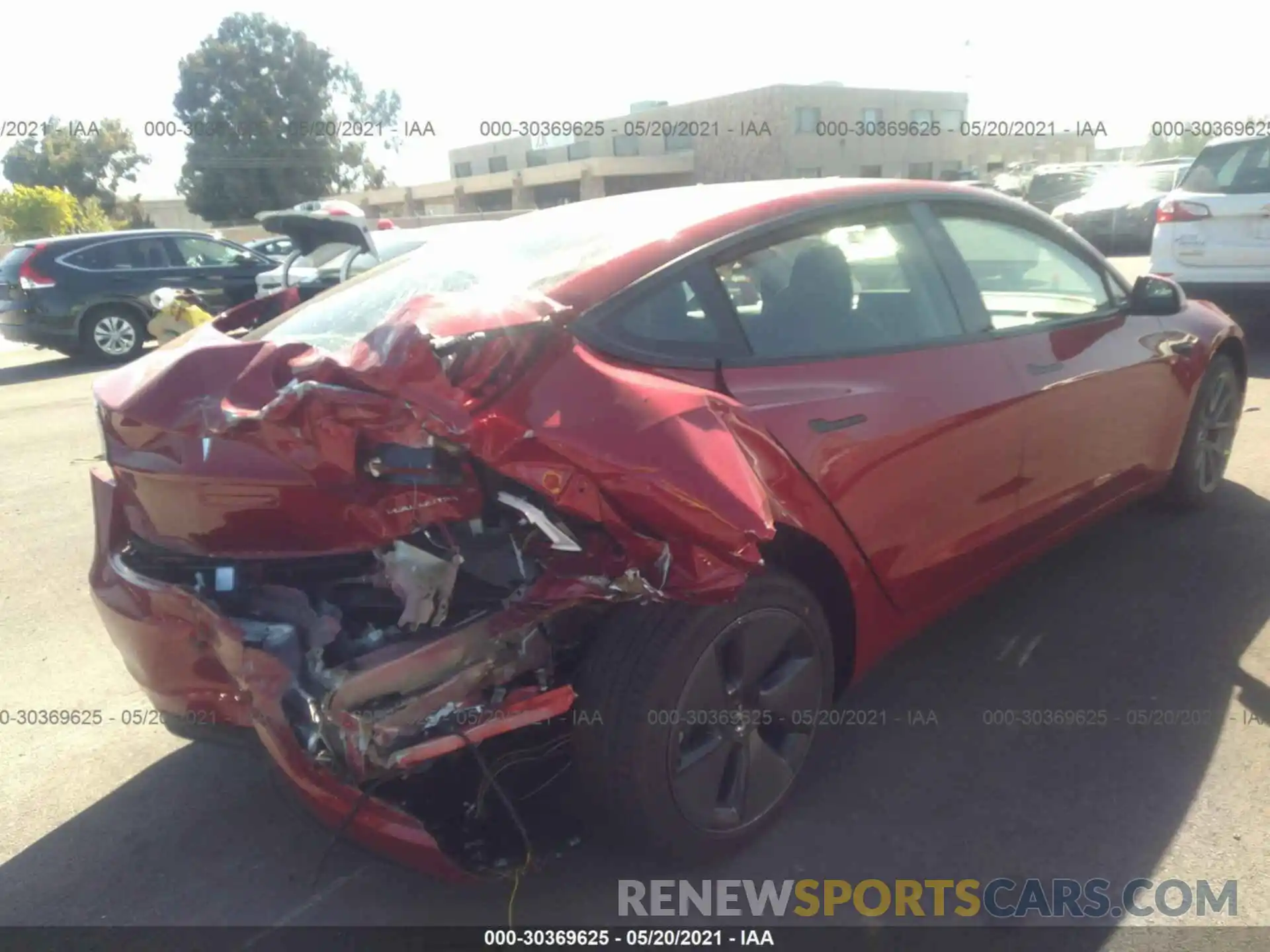 4 Photograph of a damaged car 5YJ3E1EB1MF937347 TESLA MODEL 3 2021