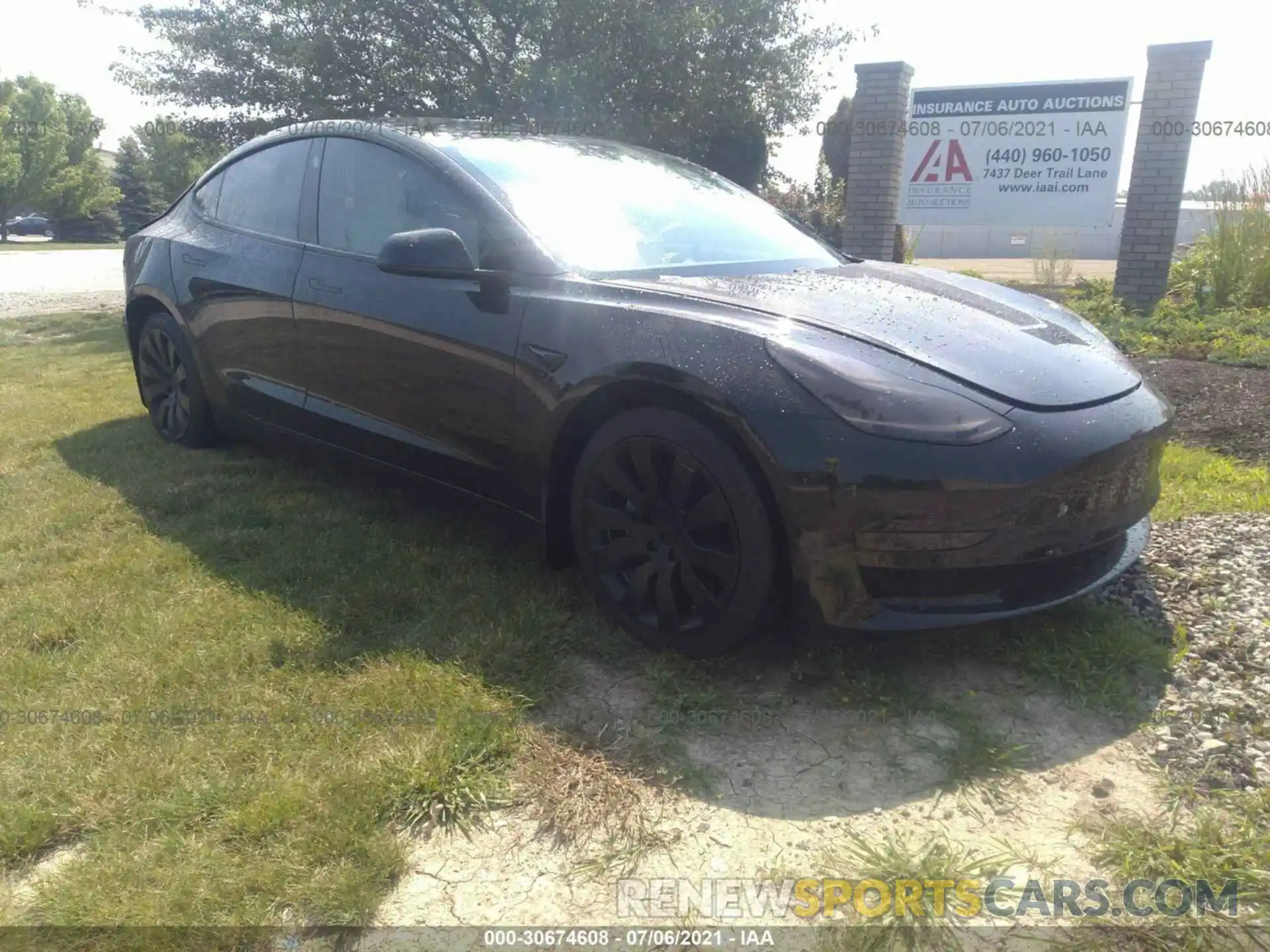 1 Photograph of a damaged car 5YJ3E1EB1MF960871 TESLA MODEL 3 2021