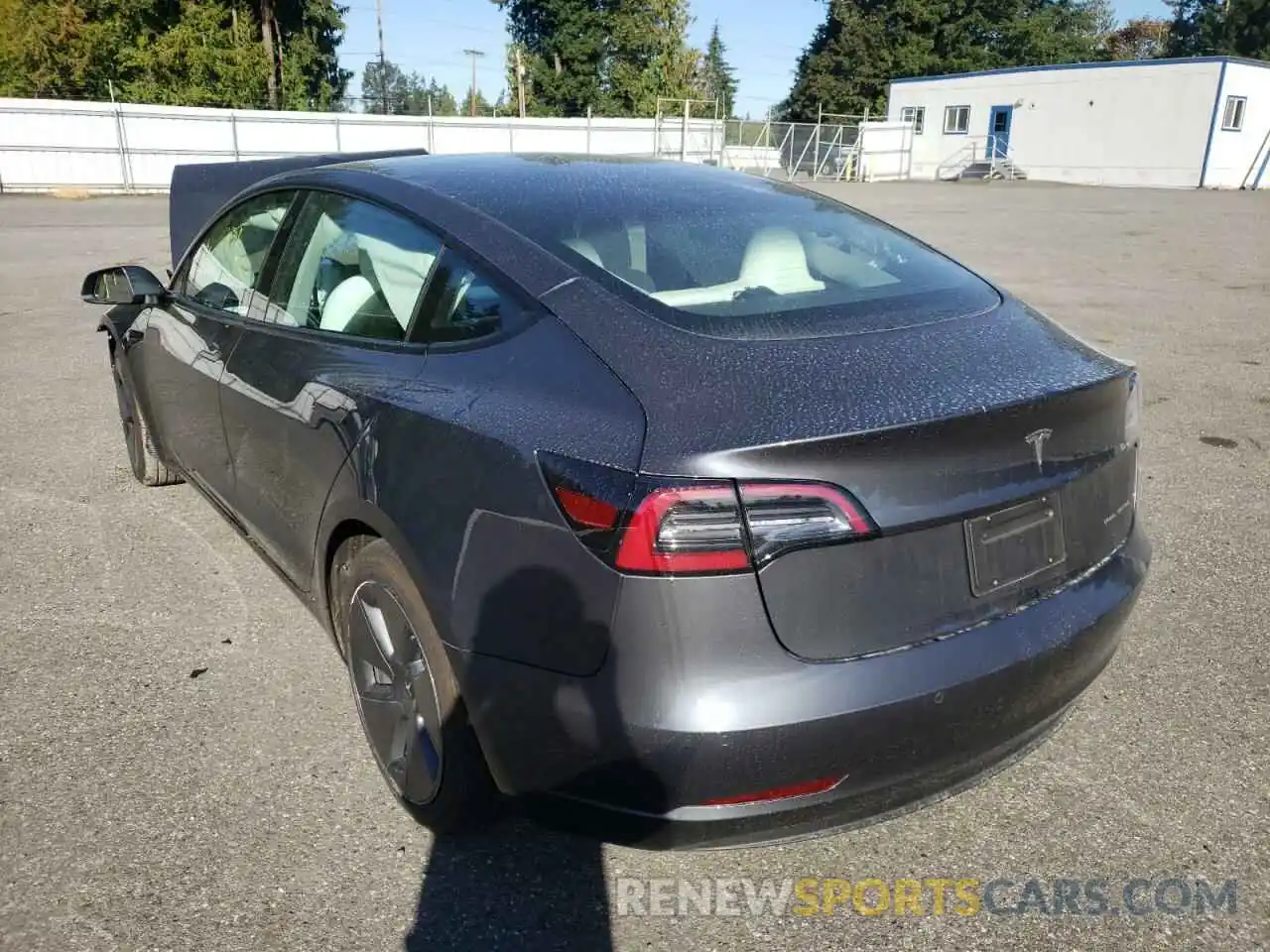 3 Photograph of a damaged car 5YJ3E1EB1MF999458 TESLA MODEL 3 2021