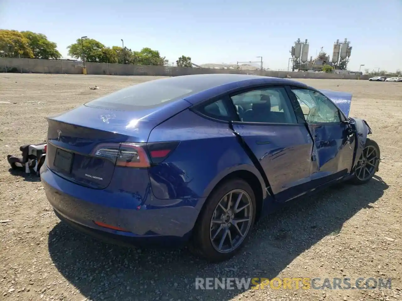 4 Photograph of a damaged car 5YJ3E1EB2MF003584 TESLA MODEL 3 2021