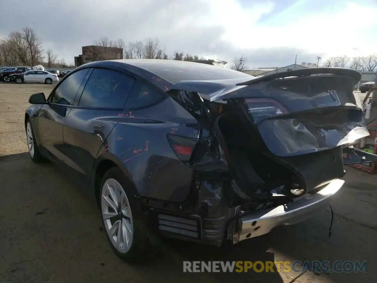 3 Photograph of a damaged car 5YJ3E1EB2MF027660 TESLA MODEL 3 2021