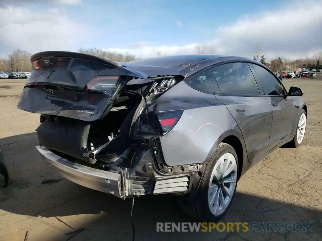 4 Photograph of a damaged car 5YJ3E1EB2MF027660 TESLA MODEL 3 2021