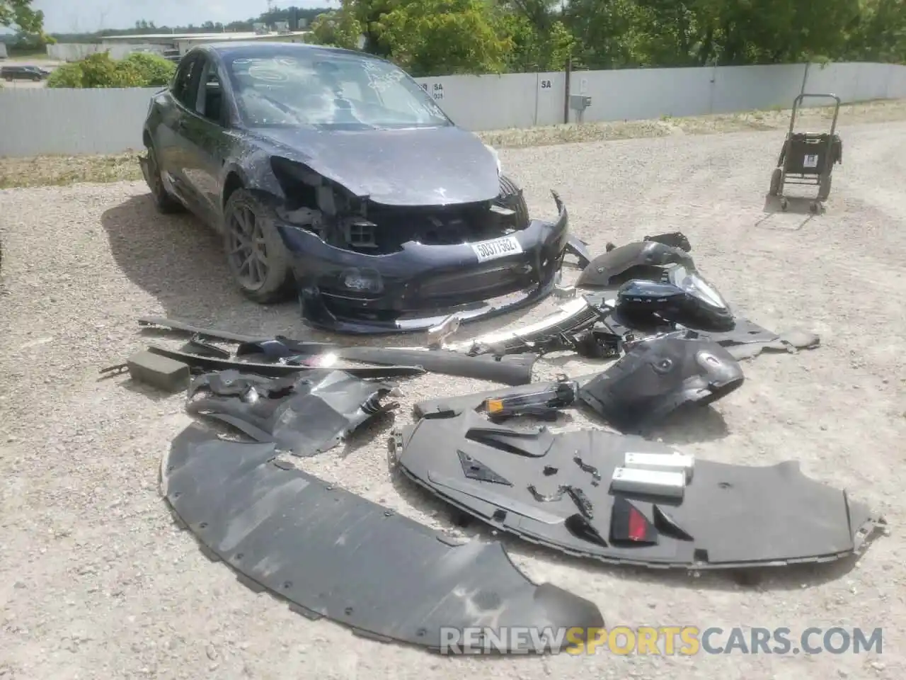 1 Photograph of a damaged car 5YJ3E1EB2MF044474 TESLA MODEL 3 2021