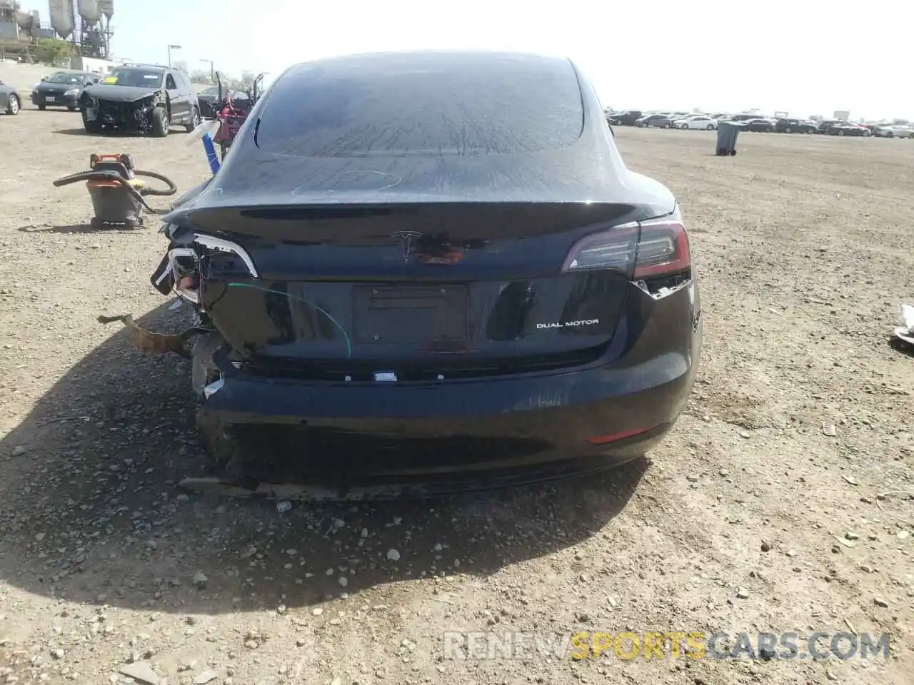 10 Photograph of a damaged car 5YJ3E1EB2MF060268 TESLA MODEL 3 2021