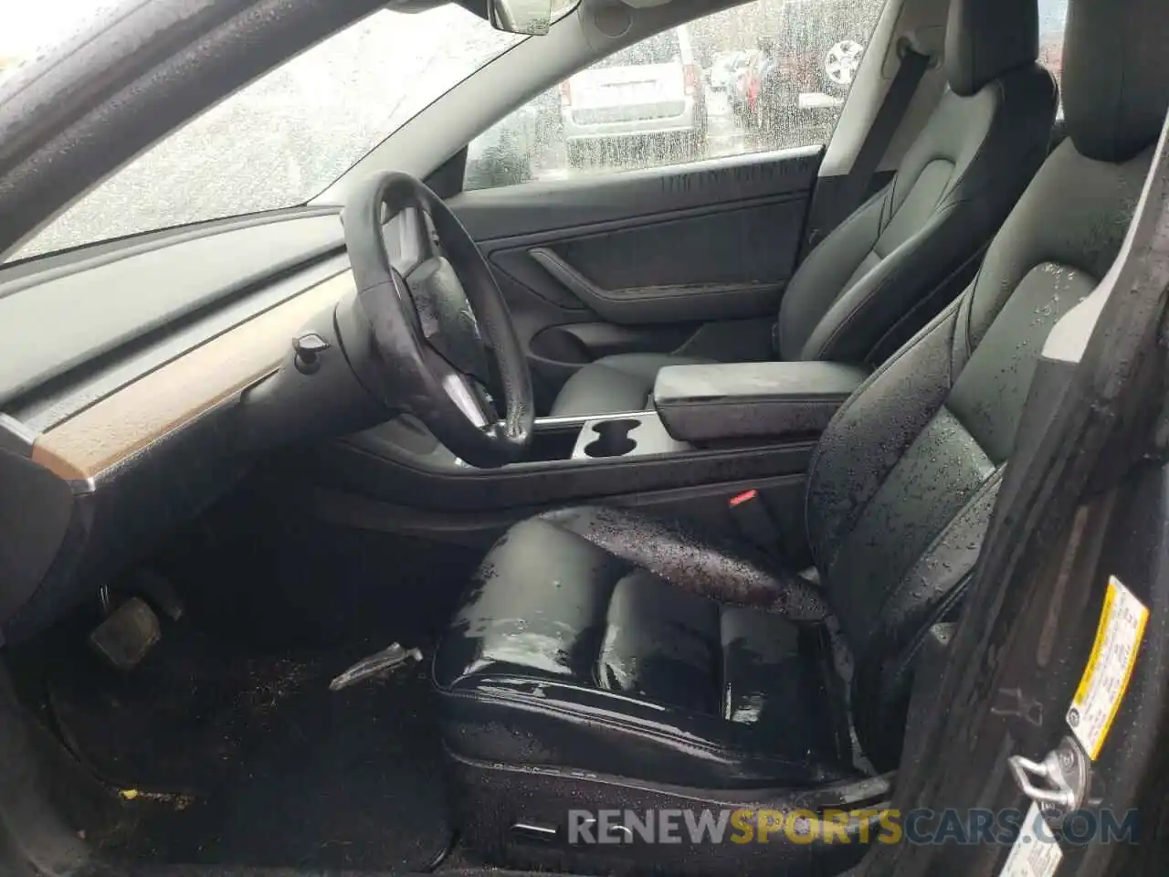 5 Photograph of a damaged car 5YJ3E1EB2MF862075 TESLA MODEL 3 2021