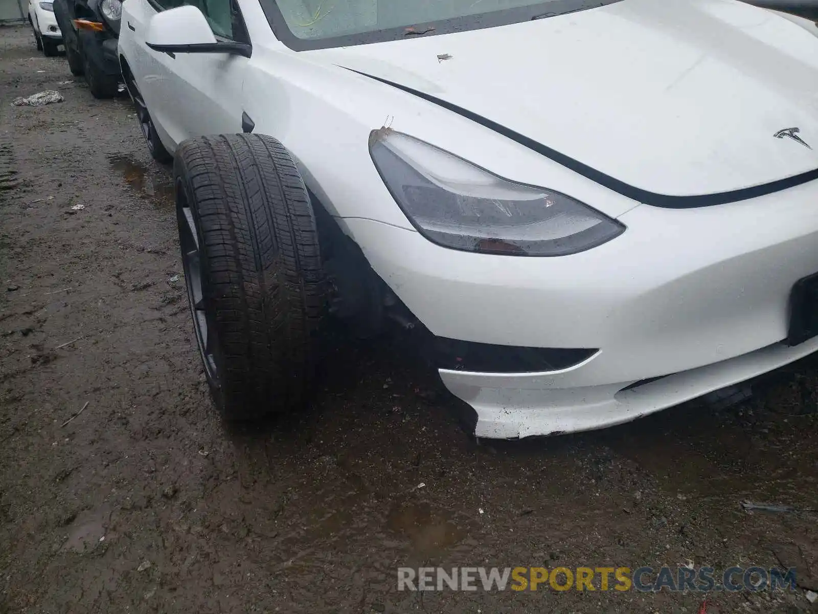 9 Photograph of a damaged car 5YJ3E1EB2MF925207 TESLA MODEL 3 2021