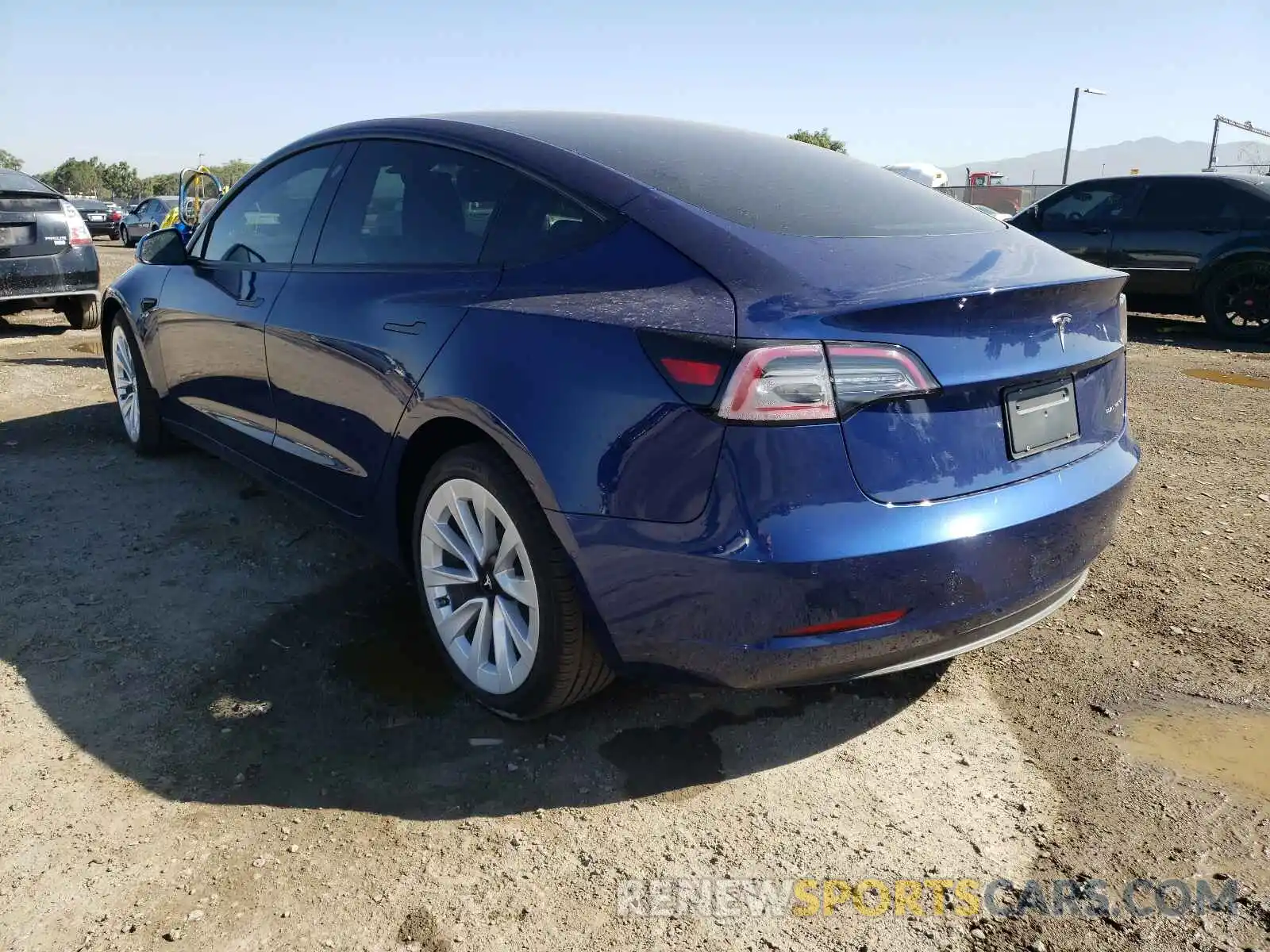 3 Photograph of a damaged car 5YJ3E1EB2MF997282 TESLA MODEL 3 2021