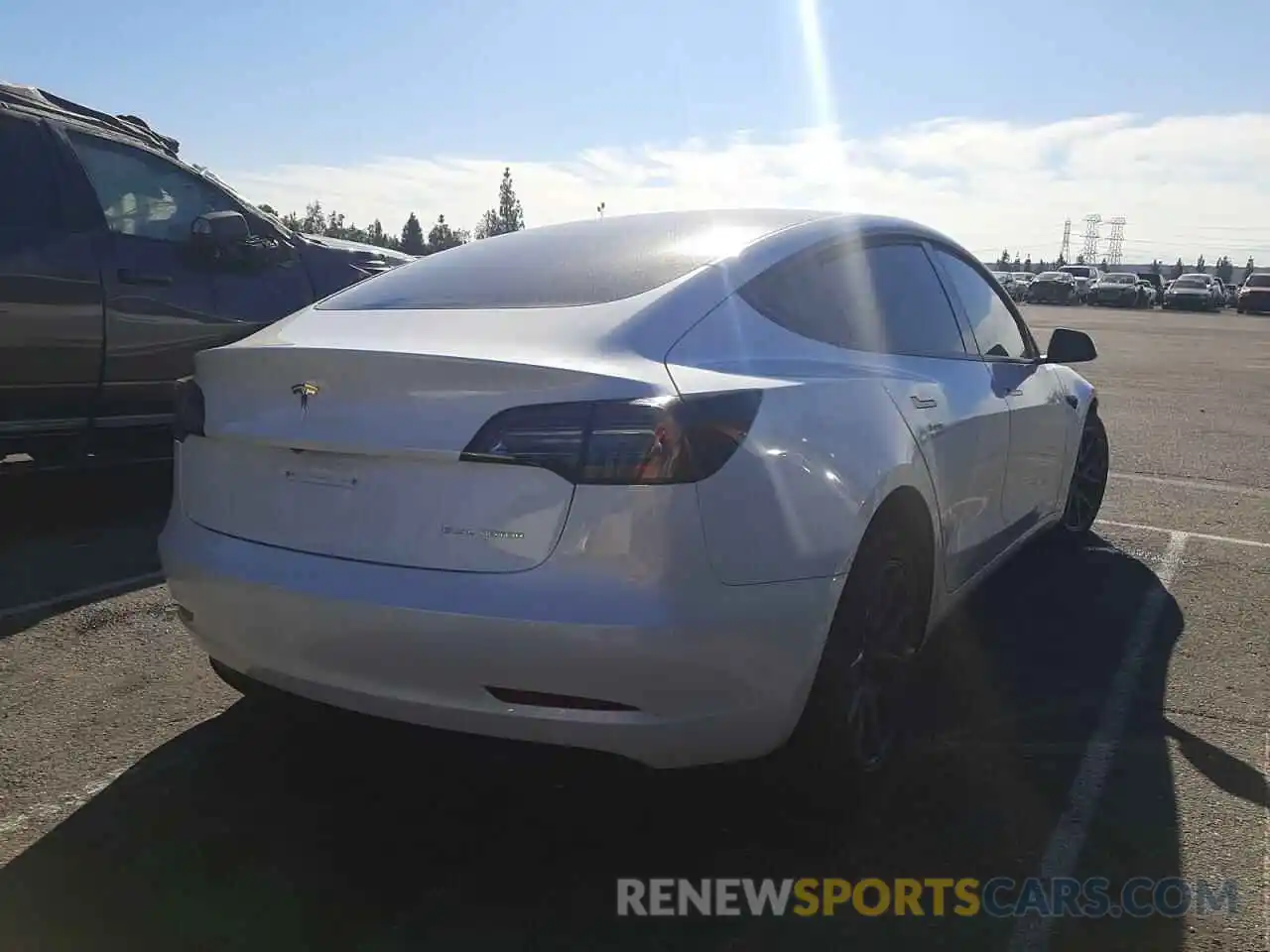 4 Photograph of a damaged car 5YJ3E1EB3MF006896 TESLA MODEL 3 2021