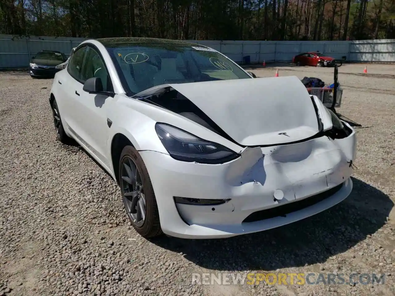 1 Photograph of a damaged car 5YJ3E1EB3MF035704 TESLA MODEL 3 2021