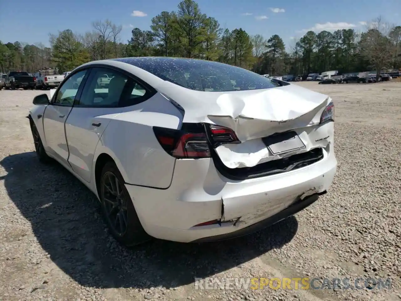 3 Photograph of a damaged car 5YJ3E1EB3MF035704 TESLA MODEL 3 2021