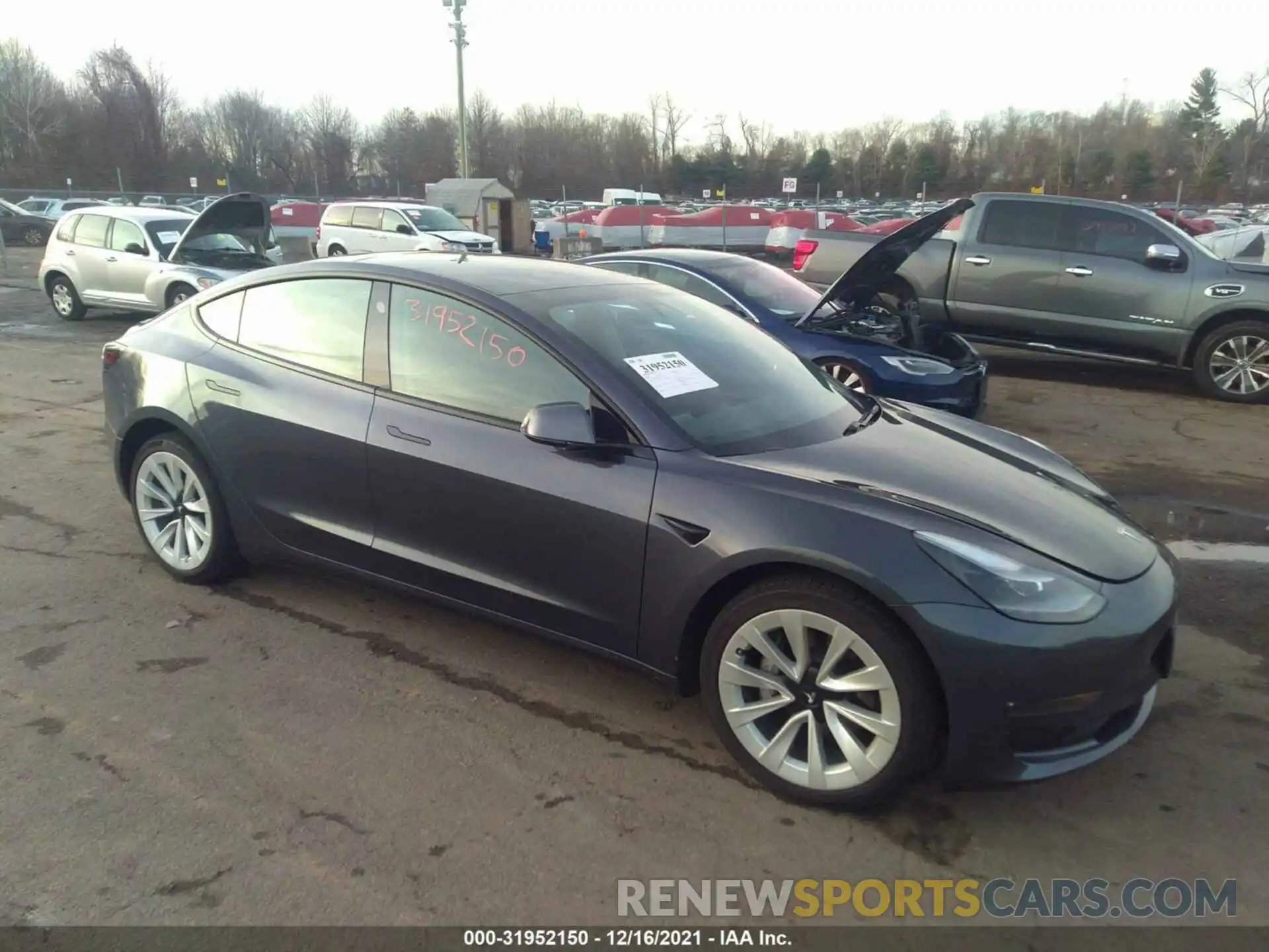 1 Photograph of a damaged car 5YJ3E1EB3MF045164 TESLA MODEL 3 2021