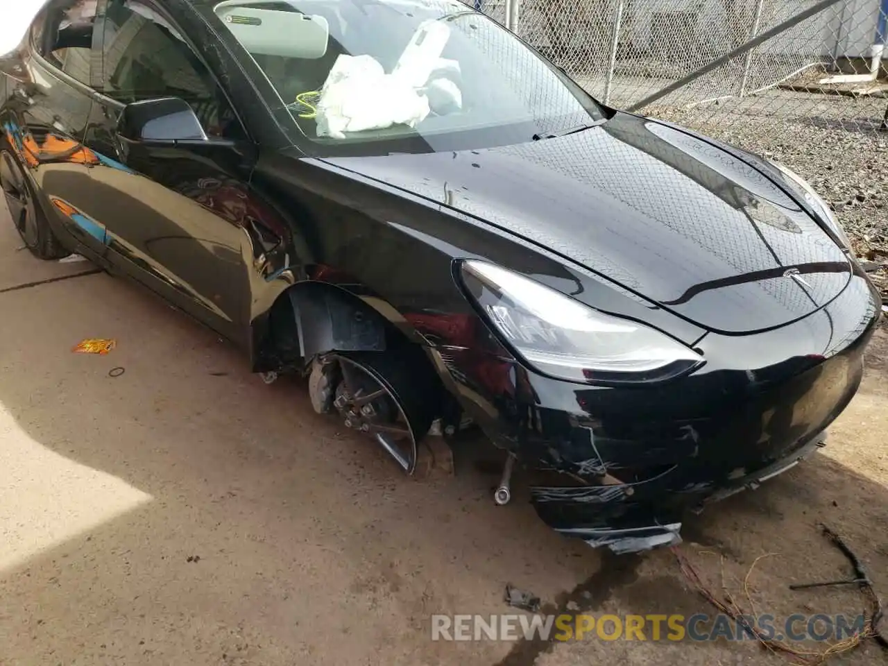 9 Photograph of a damaged car 5YJ3E1EB3MF836696 TESLA MODEL 3 2021