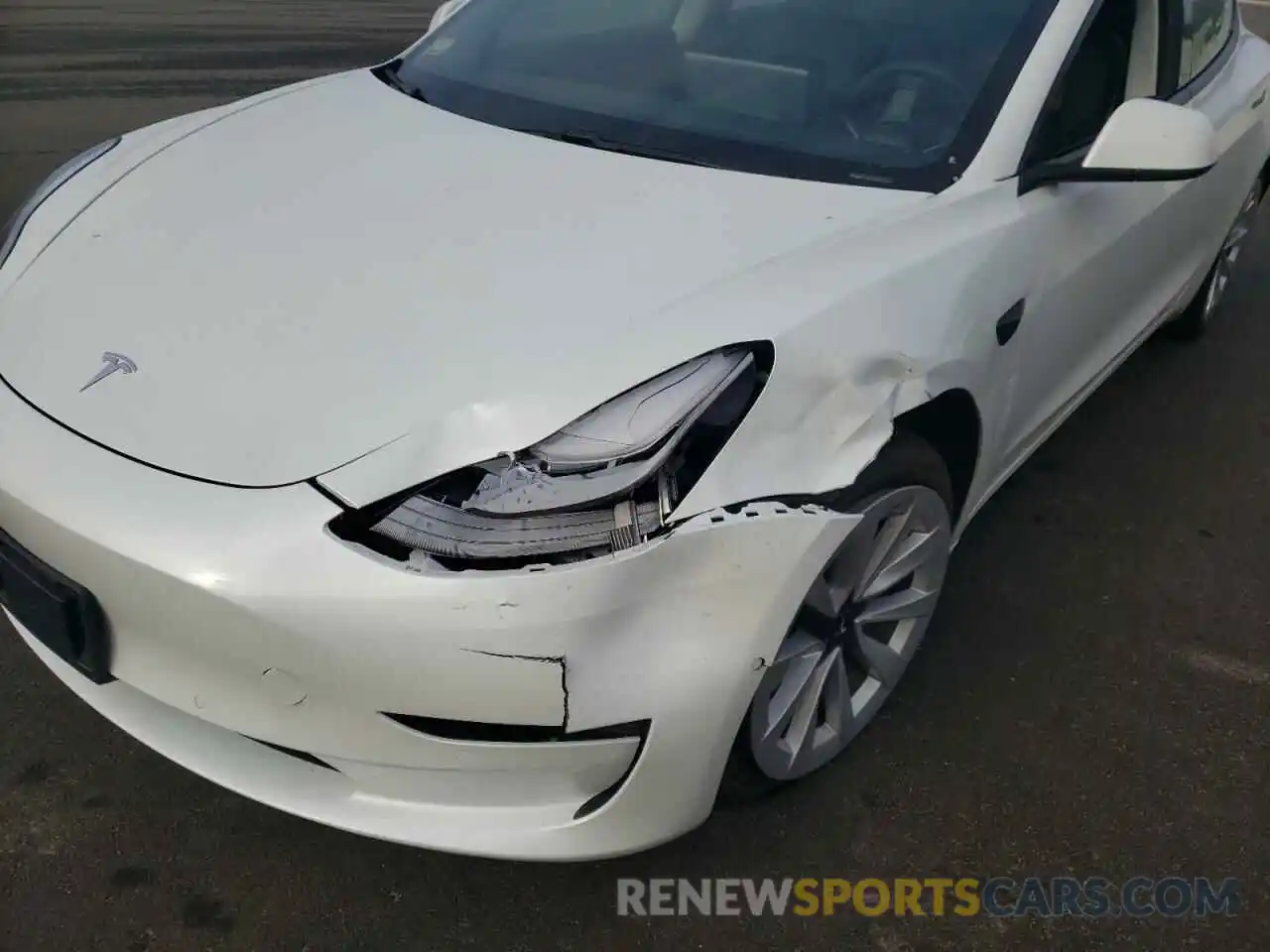 9 Фотография поврежденного автомобиля 5YJ3E1EB3MF862344 TESLA MODEL 3 2021