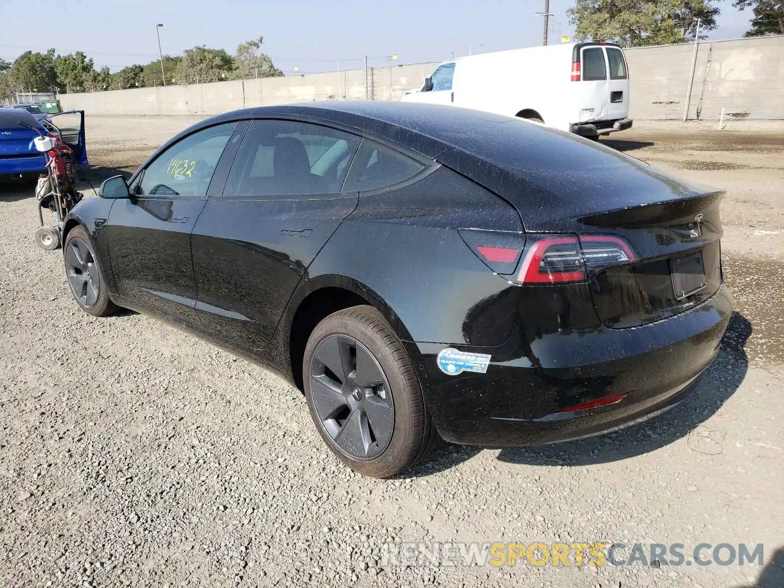 3 Photograph of a damaged car 5YJ3E1EB3MF865034 TESLA MODEL 3 2021