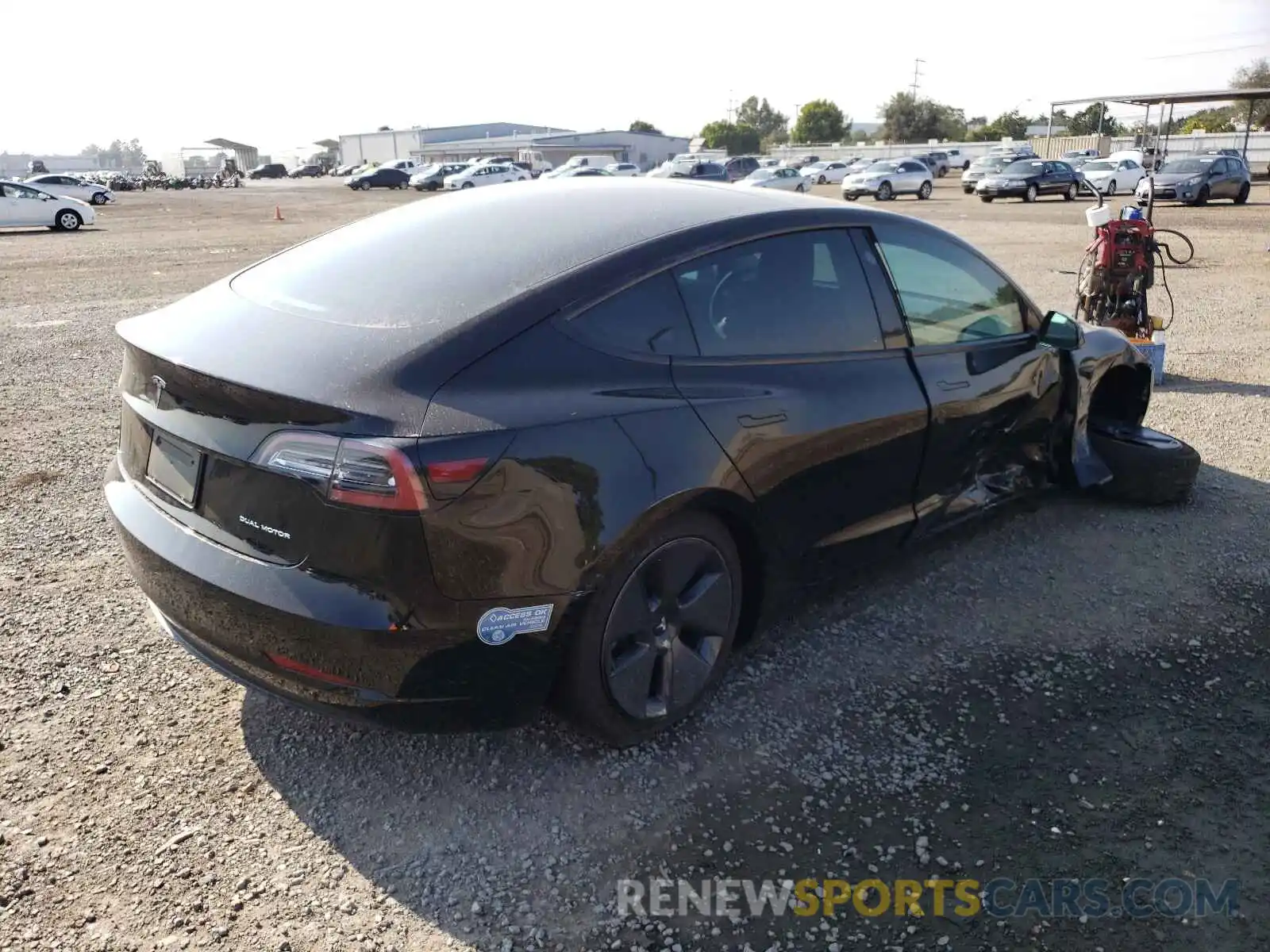 4 Photograph of a damaged car 5YJ3E1EB3MF865034 TESLA MODEL 3 2021