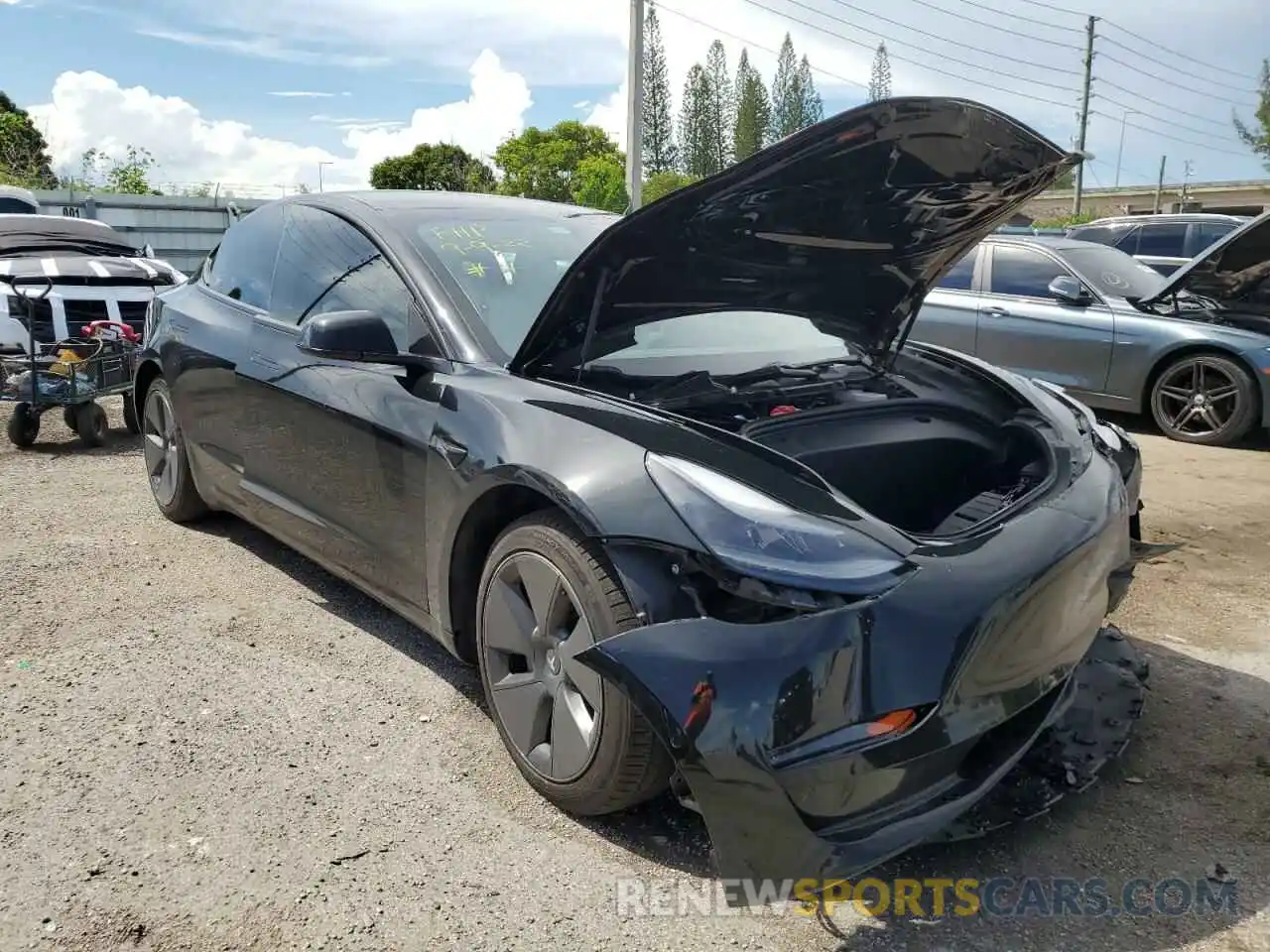 1 Photograph of a damaged car 5YJ3E1EB3MF918136 TESLA MODEL 3 2021