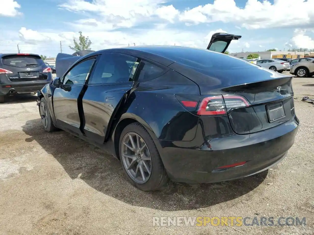 3 Photograph of a damaged car 5YJ3E1EB3MF918136 TESLA MODEL 3 2021