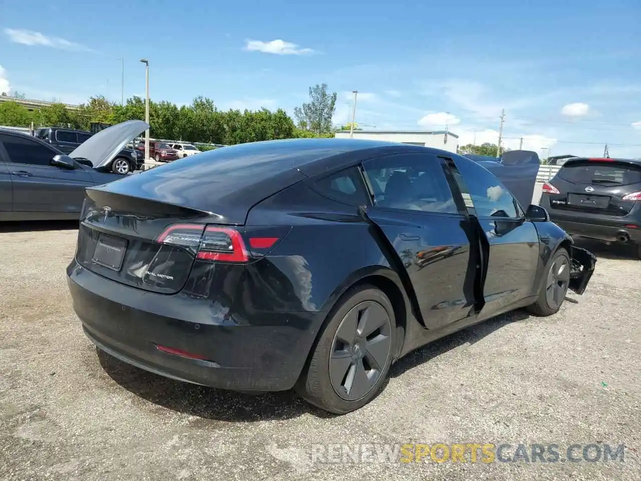 4 Photograph of a damaged car 5YJ3E1EB3MF918136 TESLA MODEL 3 2021