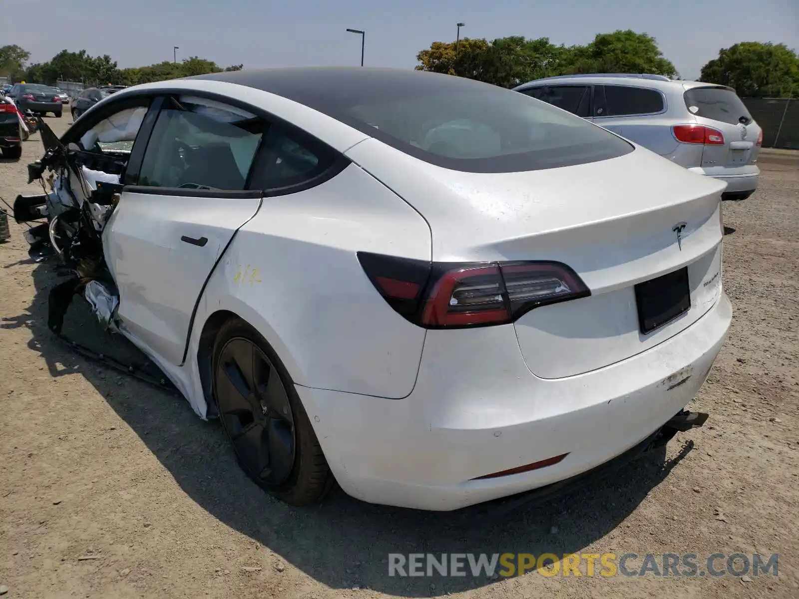 3 Photograph of a damaged car 5YJ3E1EB3MF938967 TESLA MODEL 3 2021