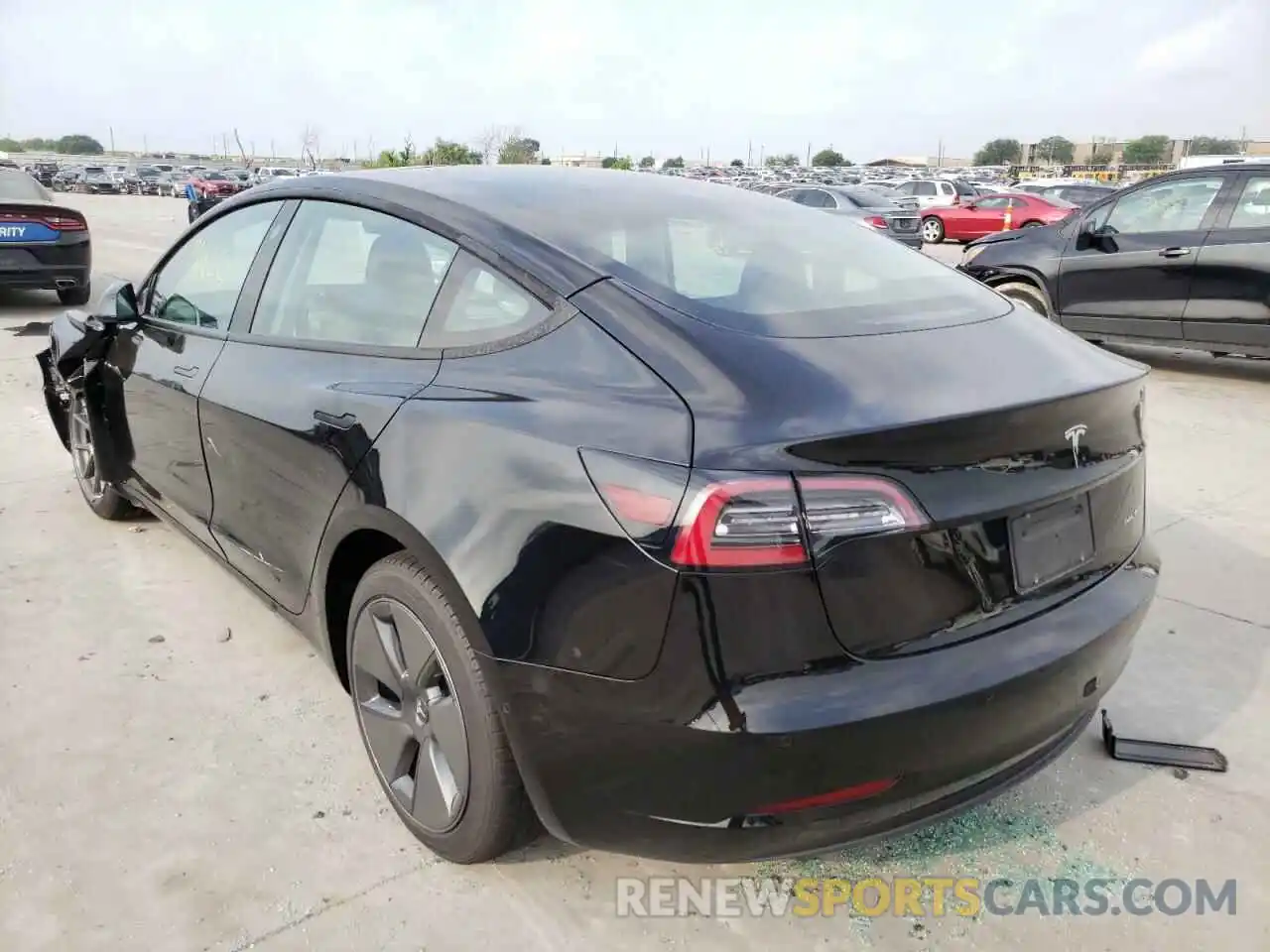 3 Photograph of a damaged car 5YJ3E1EB3MF992141 TESLA MODEL 3 2021