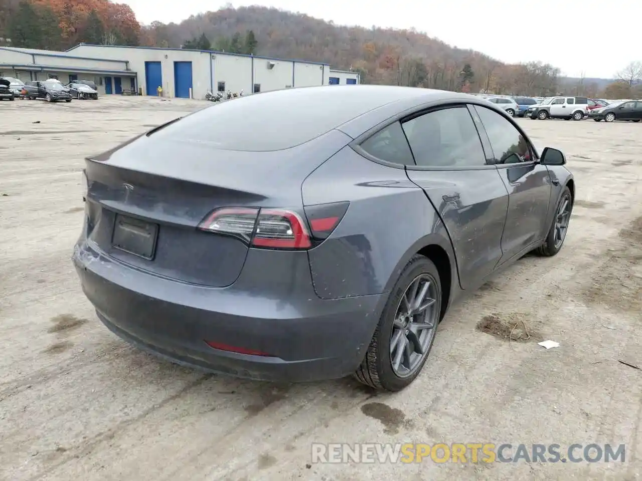 4 Photograph of a damaged car 5YJ3E1EB3MF992656 TESLA MODEL 3 2021