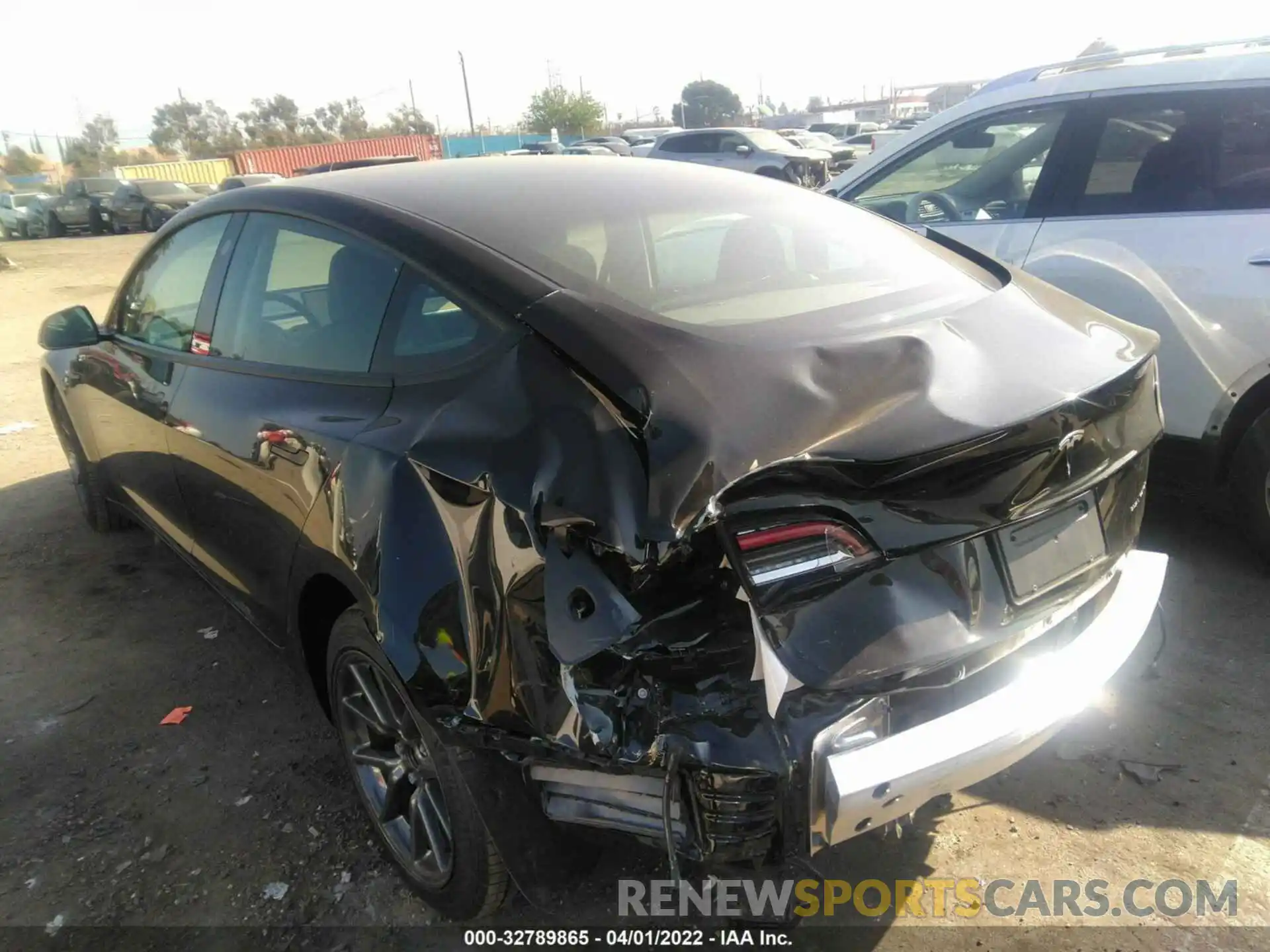 3 Photograph of a damaged car 5YJ3E1EB4MF003618 TESLA MODEL 3 2021