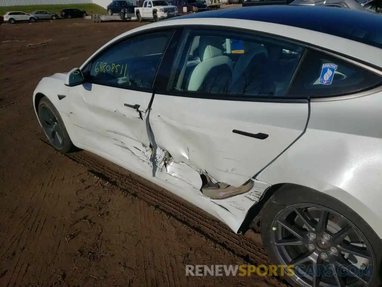 10 Photograph of a damaged car 5YJ3E1EB4MF013372 TESLA MODEL 3 2021