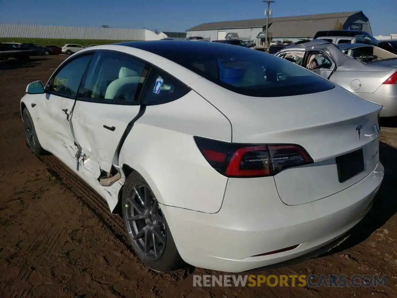 3 Photograph of a damaged car 5YJ3E1EB4MF013372 TESLA MODEL 3 2021