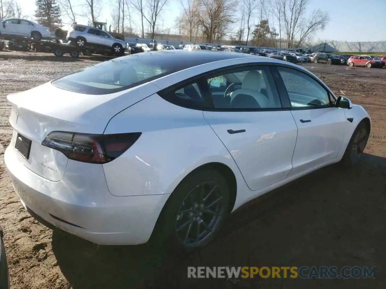 4 Photograph of a damaged car 5YJ3E1EB4MF013372 TESLA MODEL 3 2021