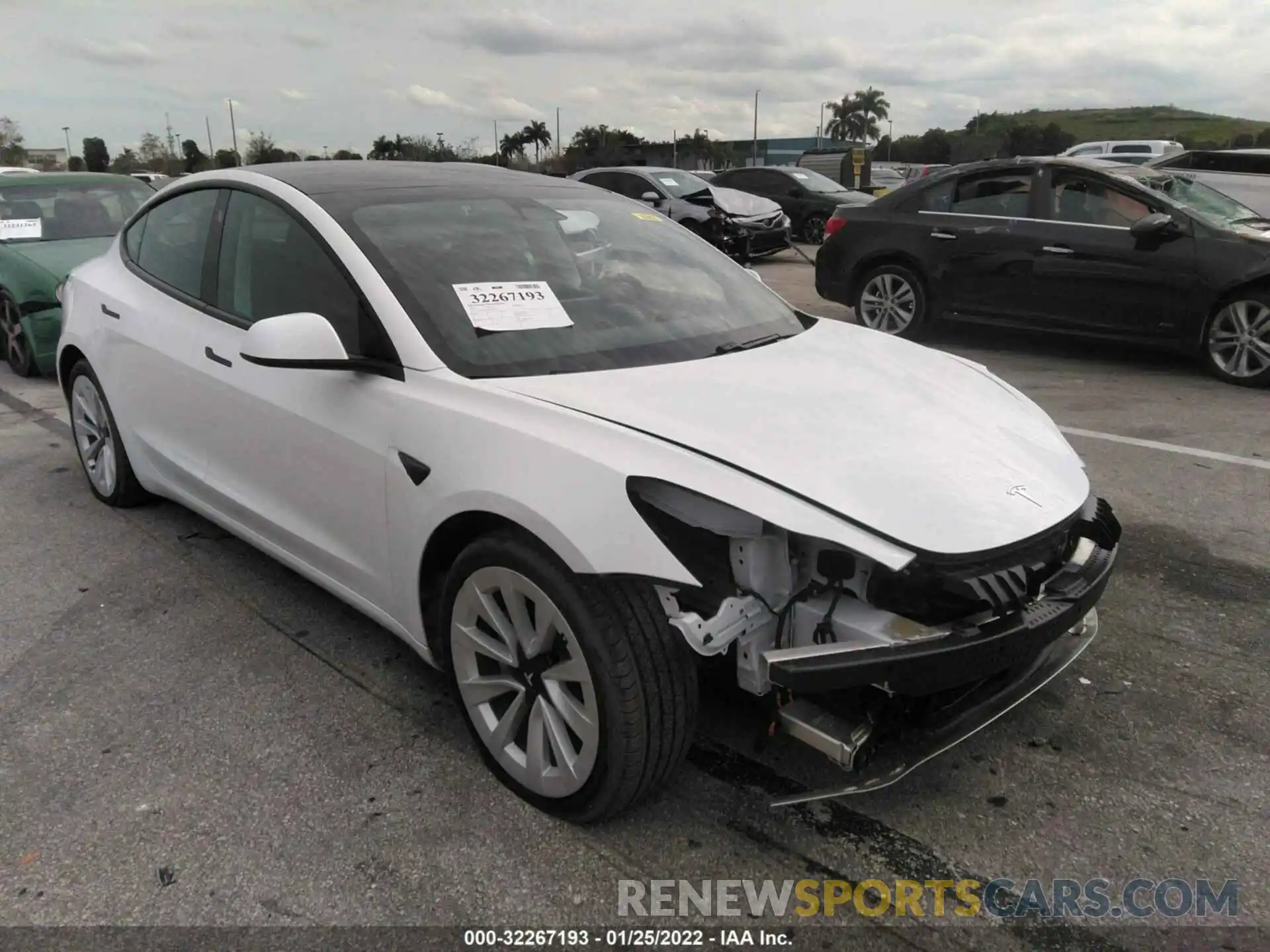 1 Photograph of a damaged car 5YJ3E1EB4MF015381 TESLA MODEL 3 2021