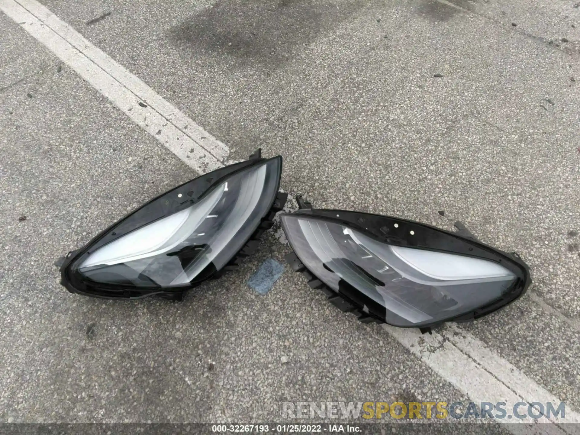 12 Photograph of a damaged car 5YJ3E1EB4MF015381 TESLA MODEL 3 2021