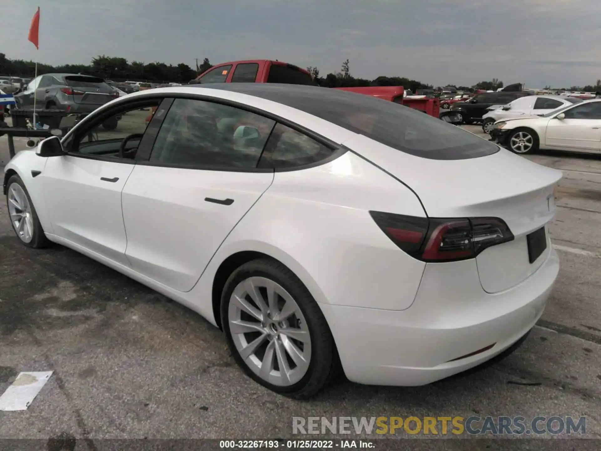 3 Photograph of a damaged car 5YJ3E1EB4MF015381 TESLA MODEL 3 2021