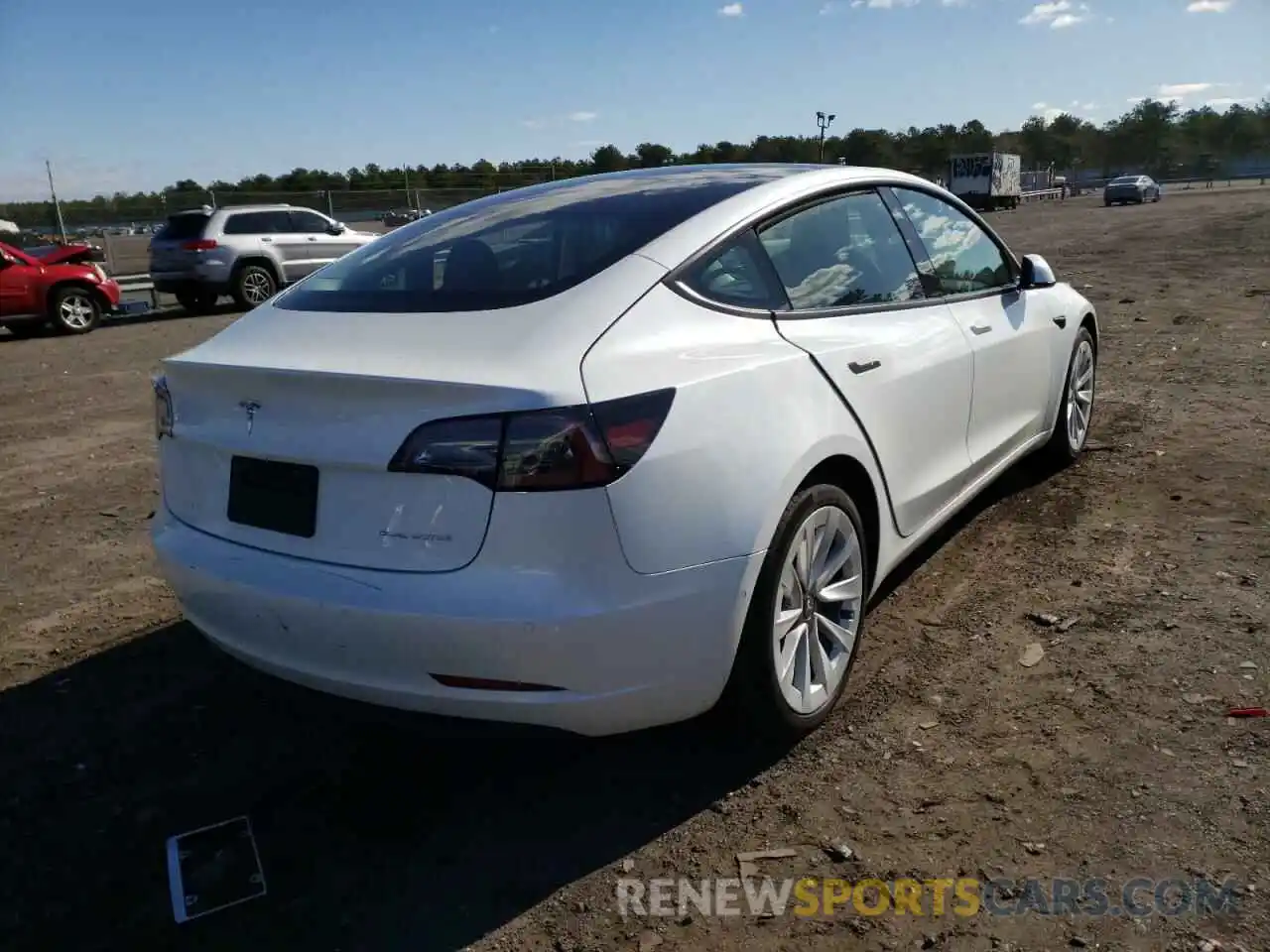 4 Photograph of a damaged car 5YJ3E1EB4MF030141 TESLA MODEL 3 2021