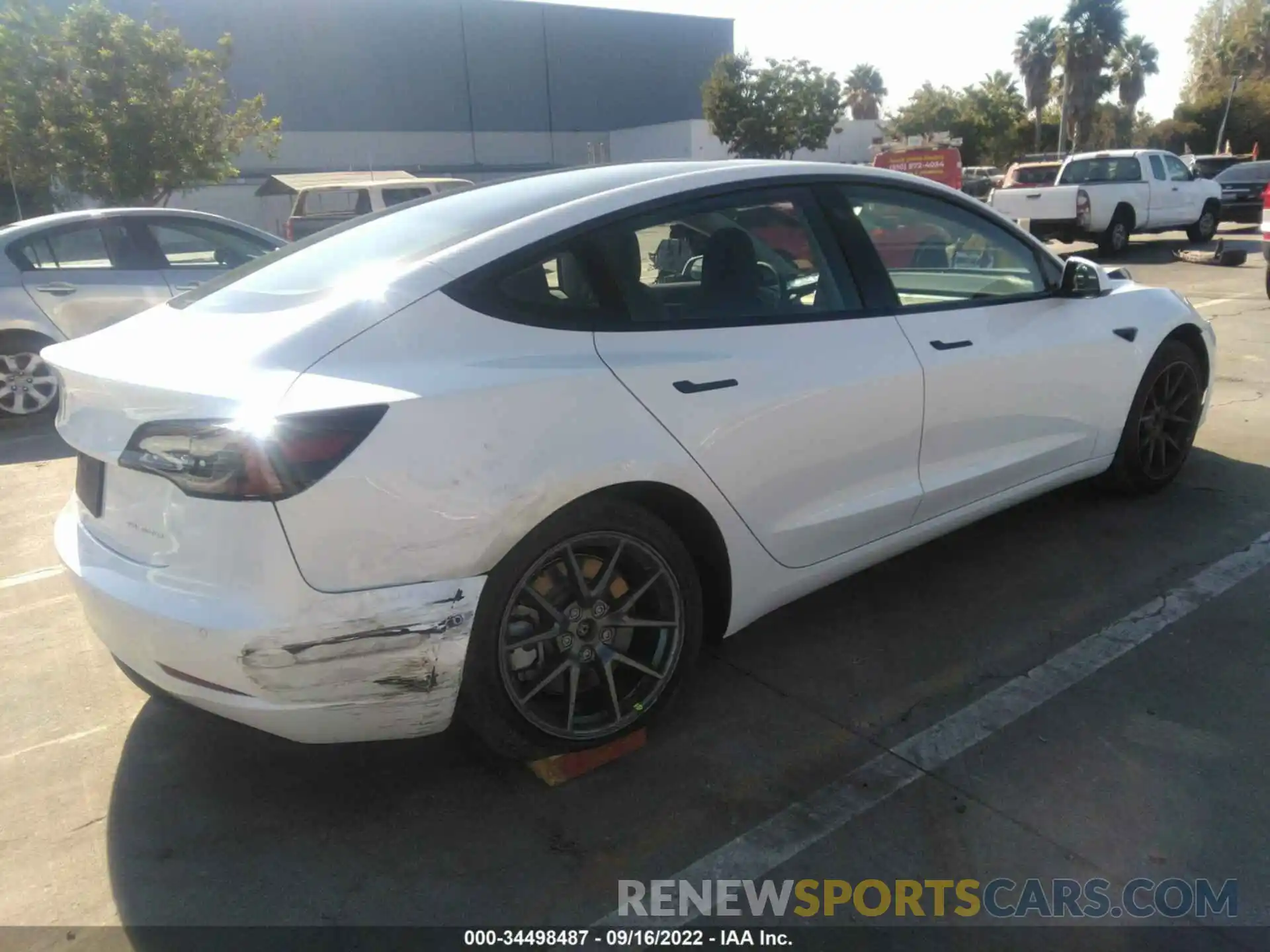 4 Photograph of a damaged car 5YJ3E1EB4MF036327 TESLA MODEL 3 2021